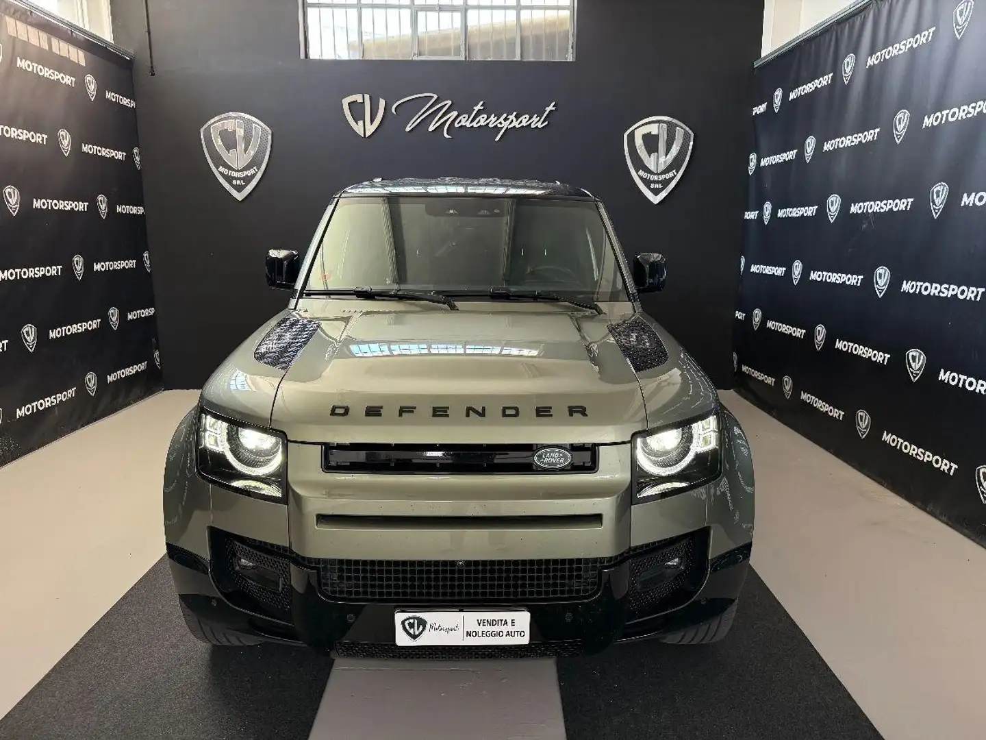 Land Rover Defender 110 3.0d i6 mhev SE awd 200cv auto Vert - 2