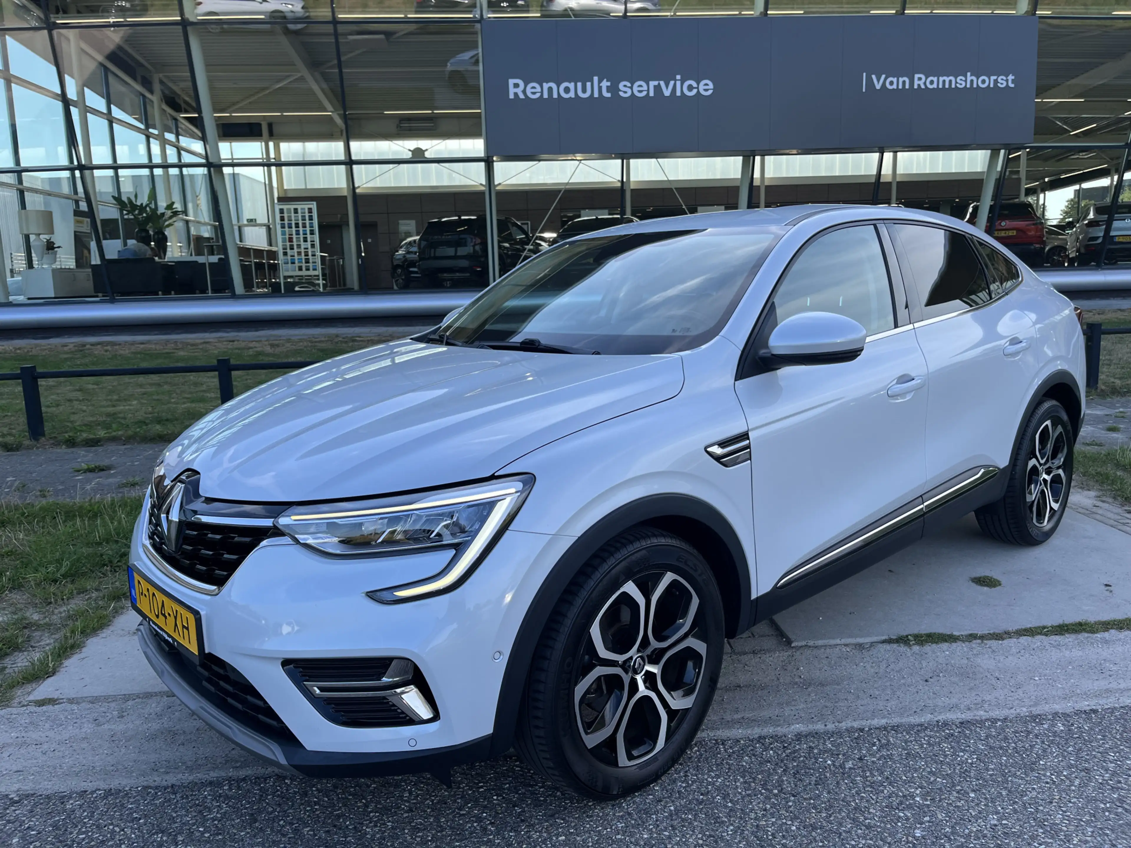Renault Arkana 1.6 E-Tech Hybrid 145 PK Intens / Camera / Dode ho