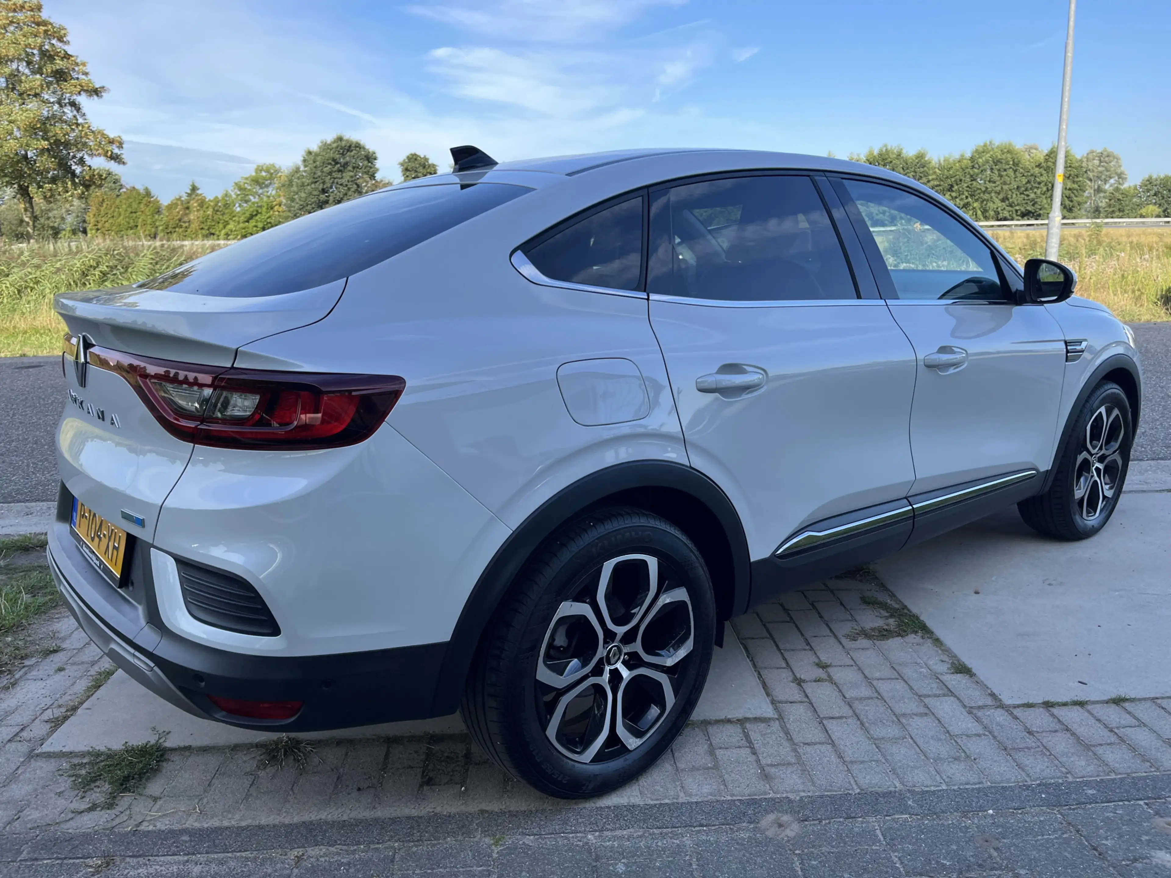 Renault Arkana 1.6 E-Tech Hybrid 145 PK Intens / Camera / Dode ho — photo 2