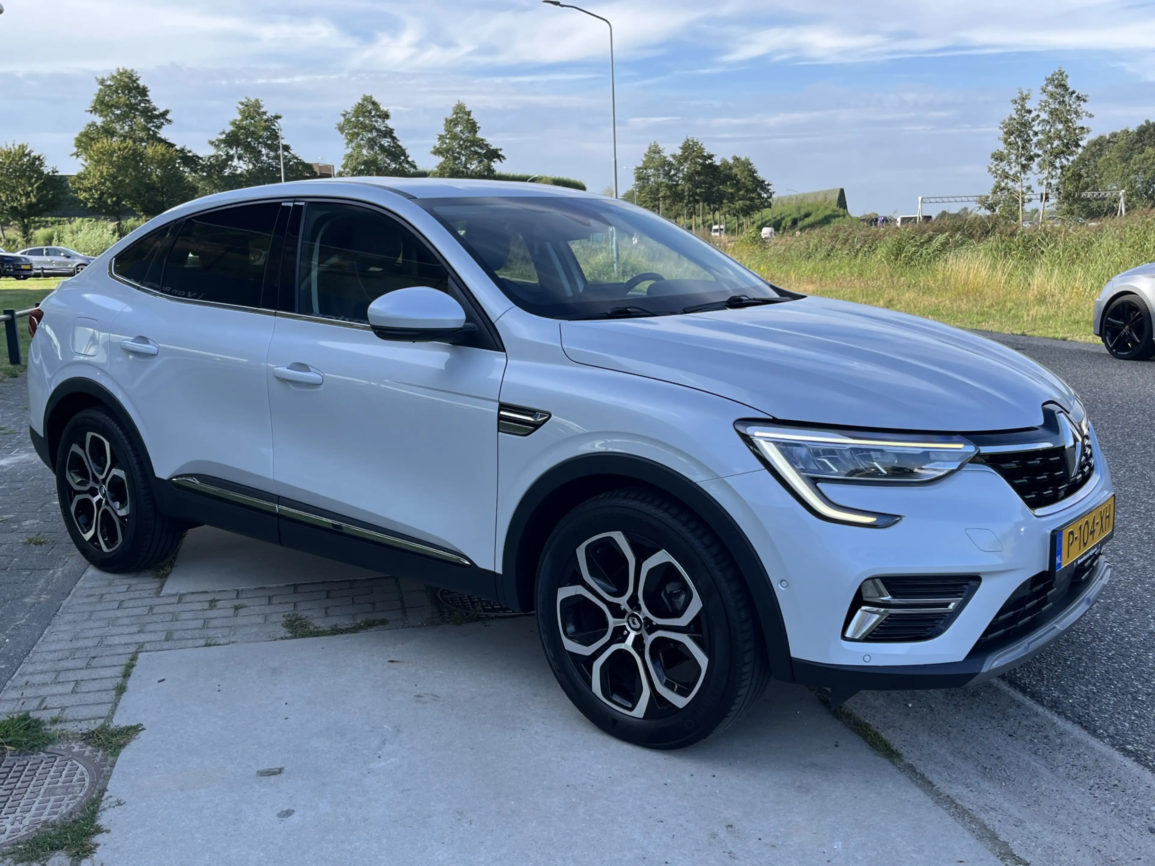 Renault Arkana 1.6 E-Tech Hybrid 145 PK Intens / Camera / Dode ho — photo 6
