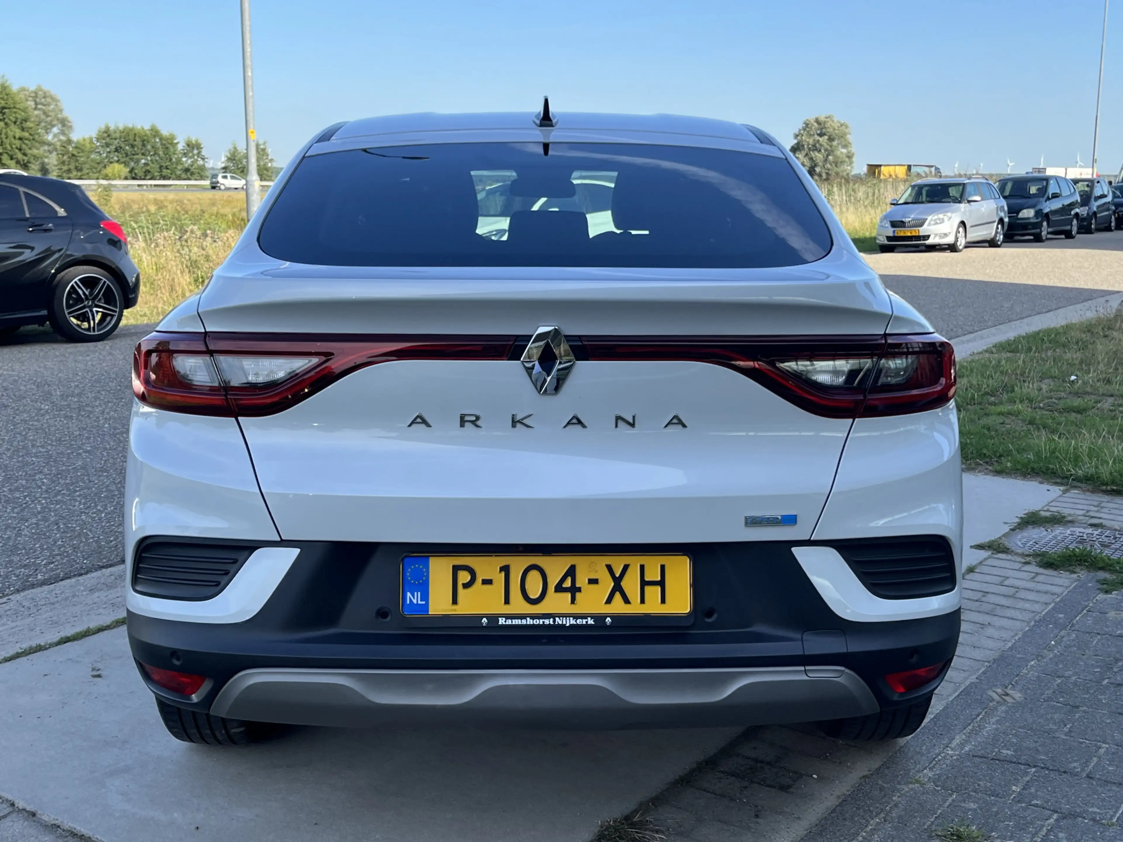 Renault Arkana 1.6 E-Tech Hybrid 145 PK Intens / Camera / Dode ho — photo 9