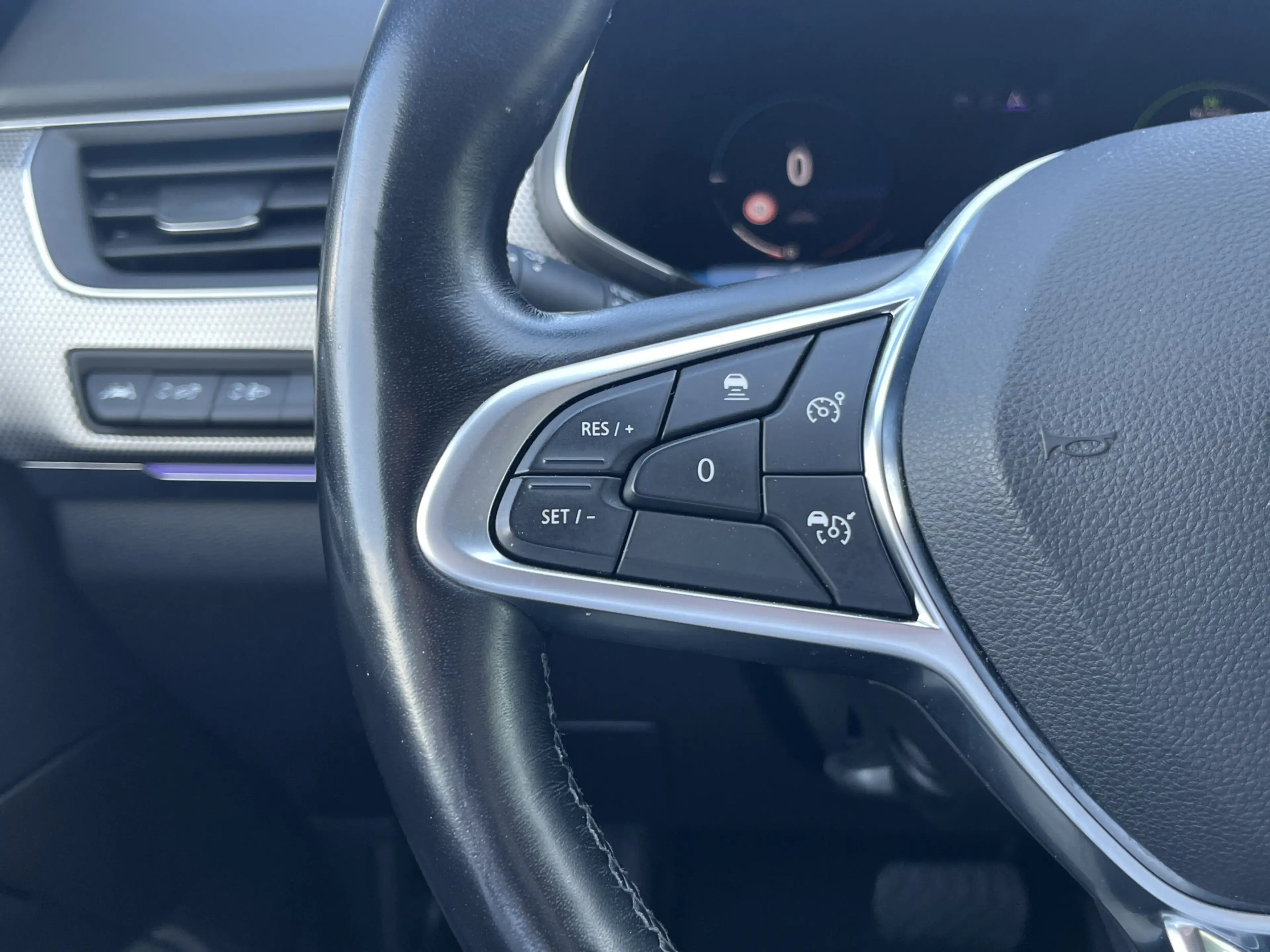 Renault Arkana 1.6 E-Tech Hybrid 145 PK Intens / Camera / Dode ho — photo 25