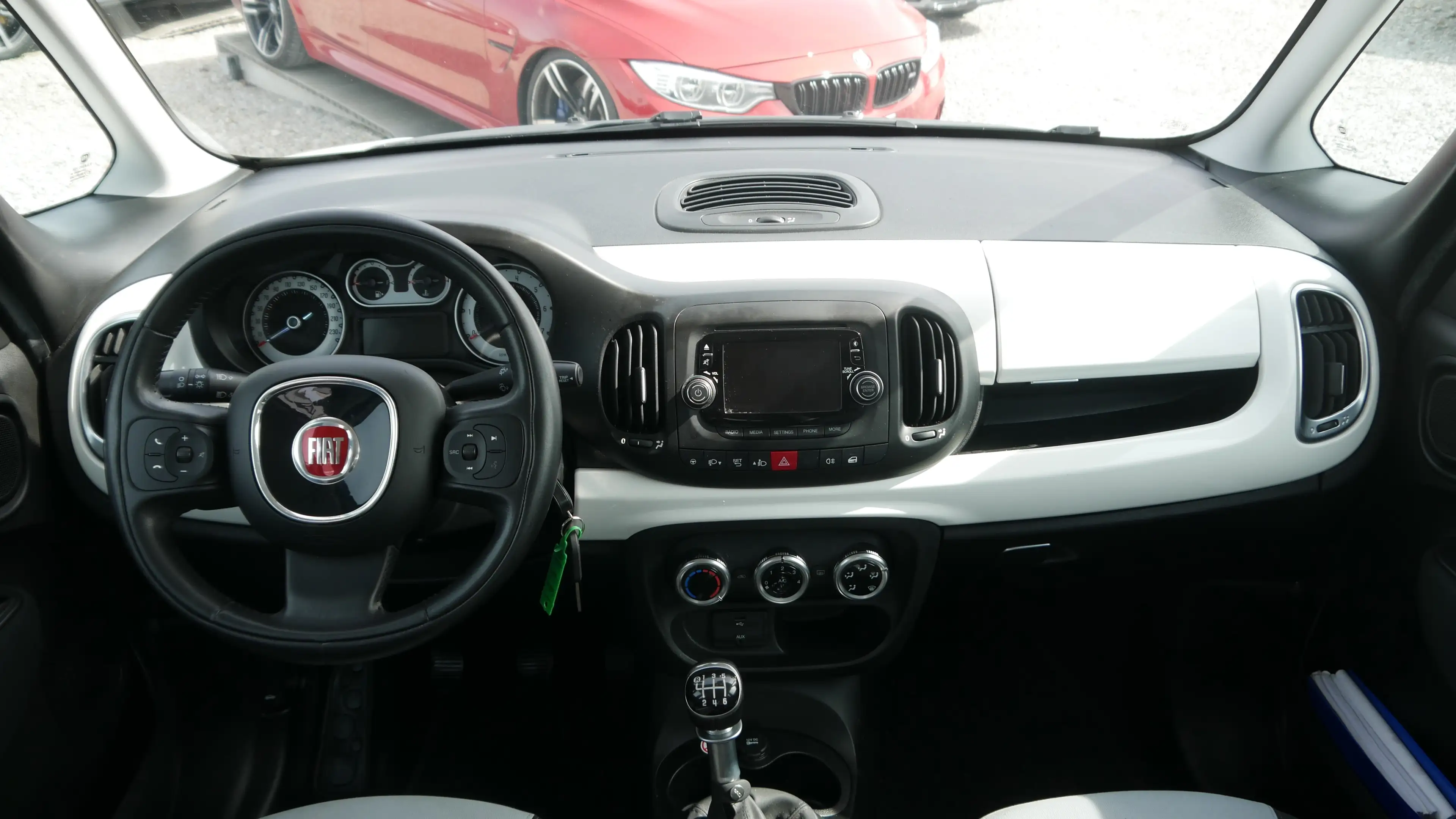 Fiat 500L TÜV,- Kundendienst Neu Sitzheiz. Klima Tempomat — photo 10