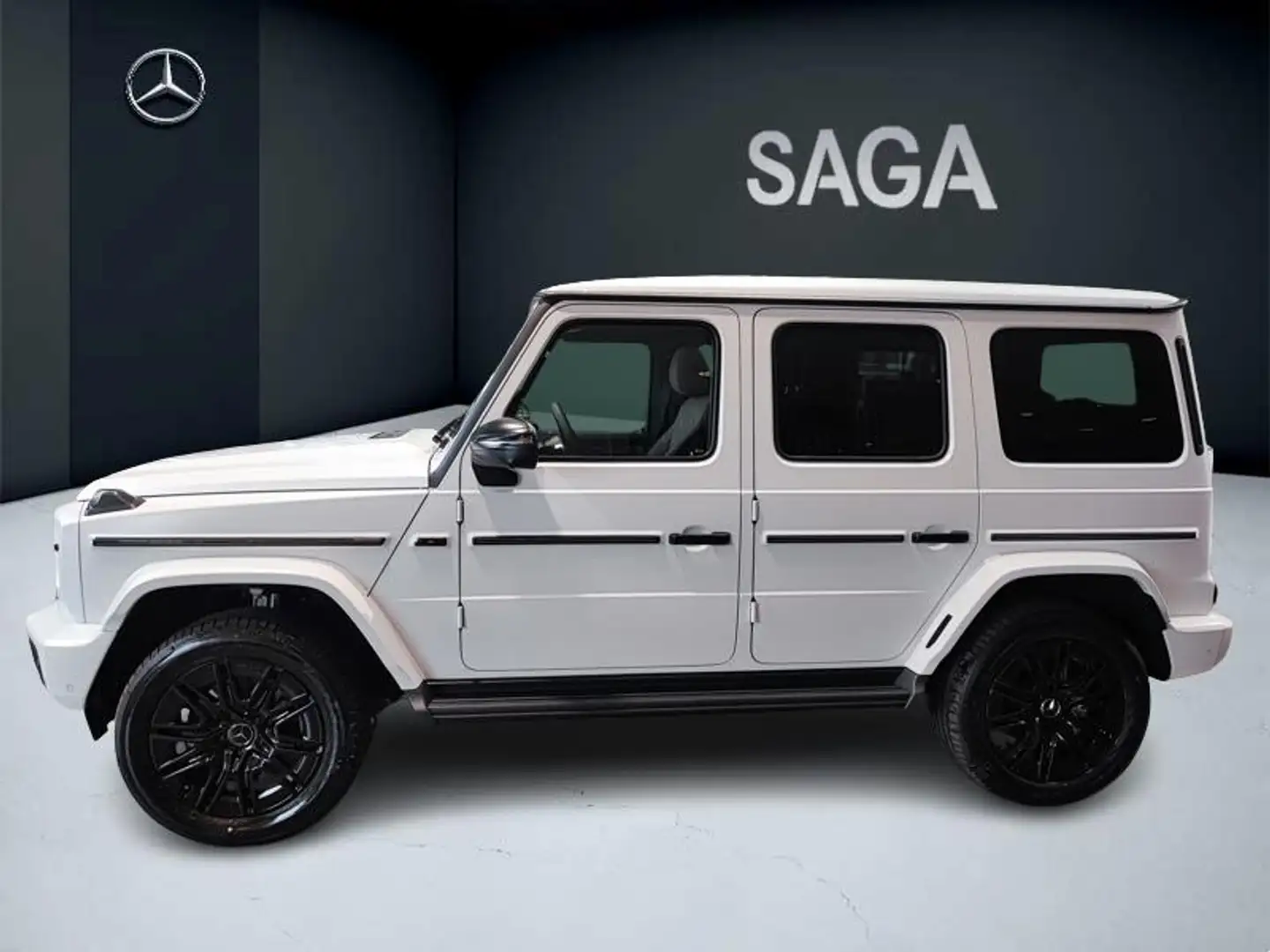 Mercedes-Benz G 580 AMG Line Weiß - 2