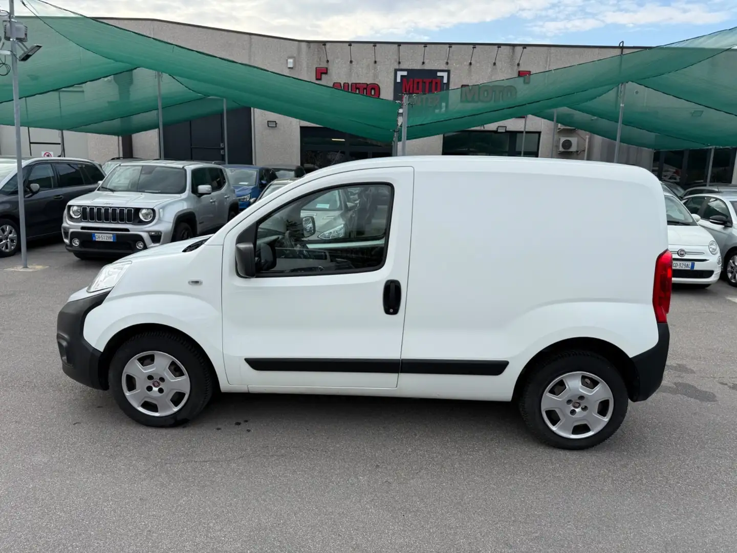 Fiat Fiorino Fiorino 1.3 MJT 95CV Cargo SX Blanco - 2