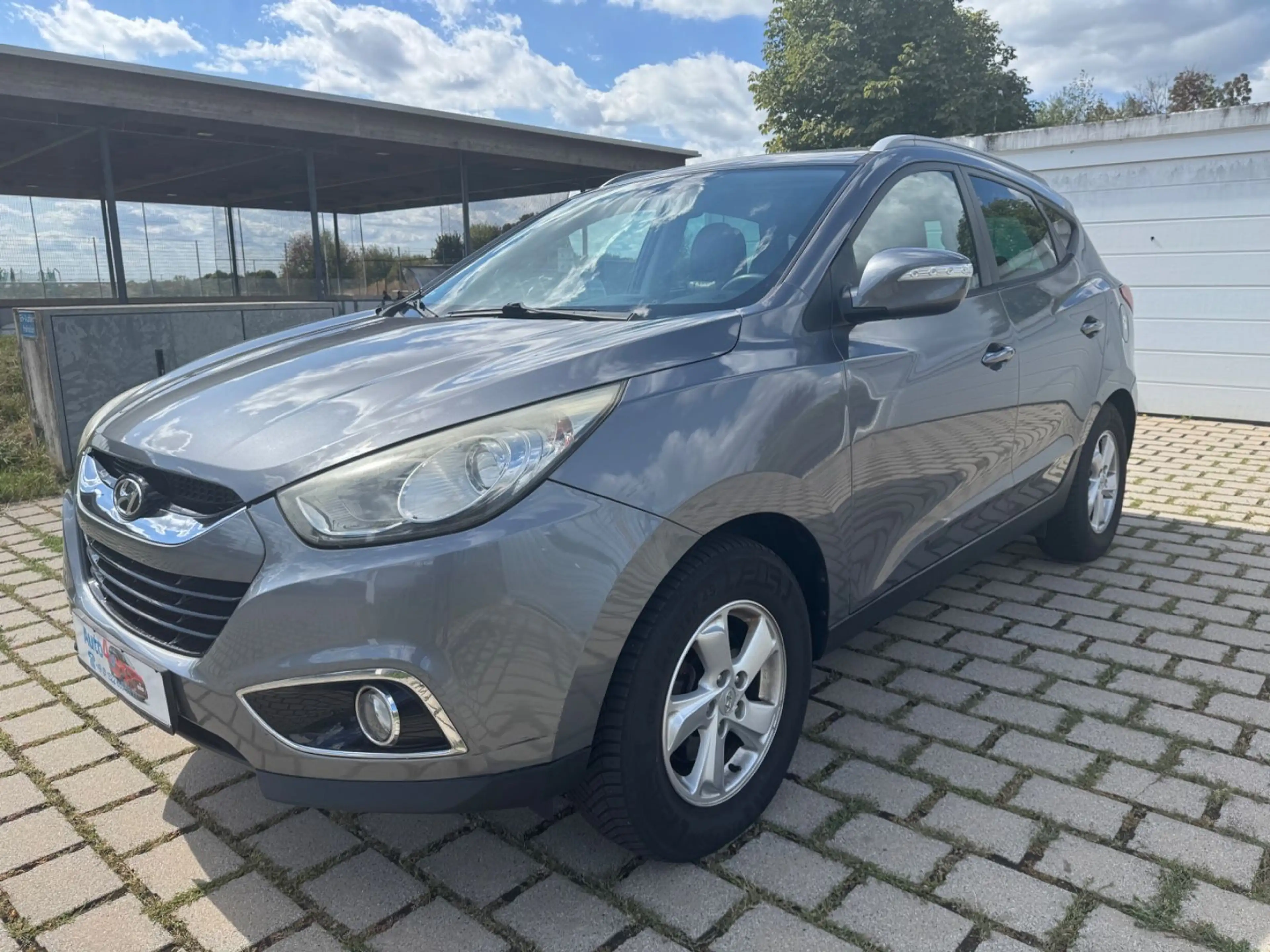 Hyundai iX35 Style 4WD 2.0 184PS Anhängerkupplung Klima — photo 8
