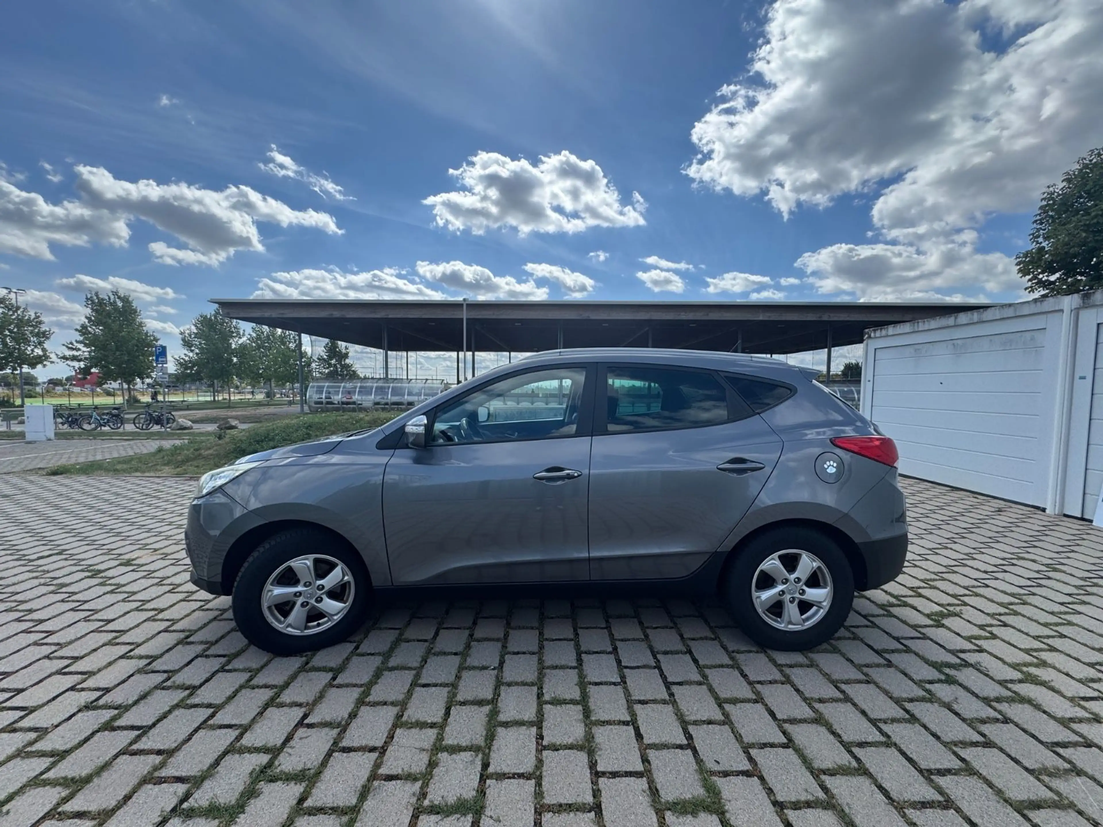 Hyundai iX35 Style 4WD 2.0 184PS Anhängerkupplung Klima — photo 7