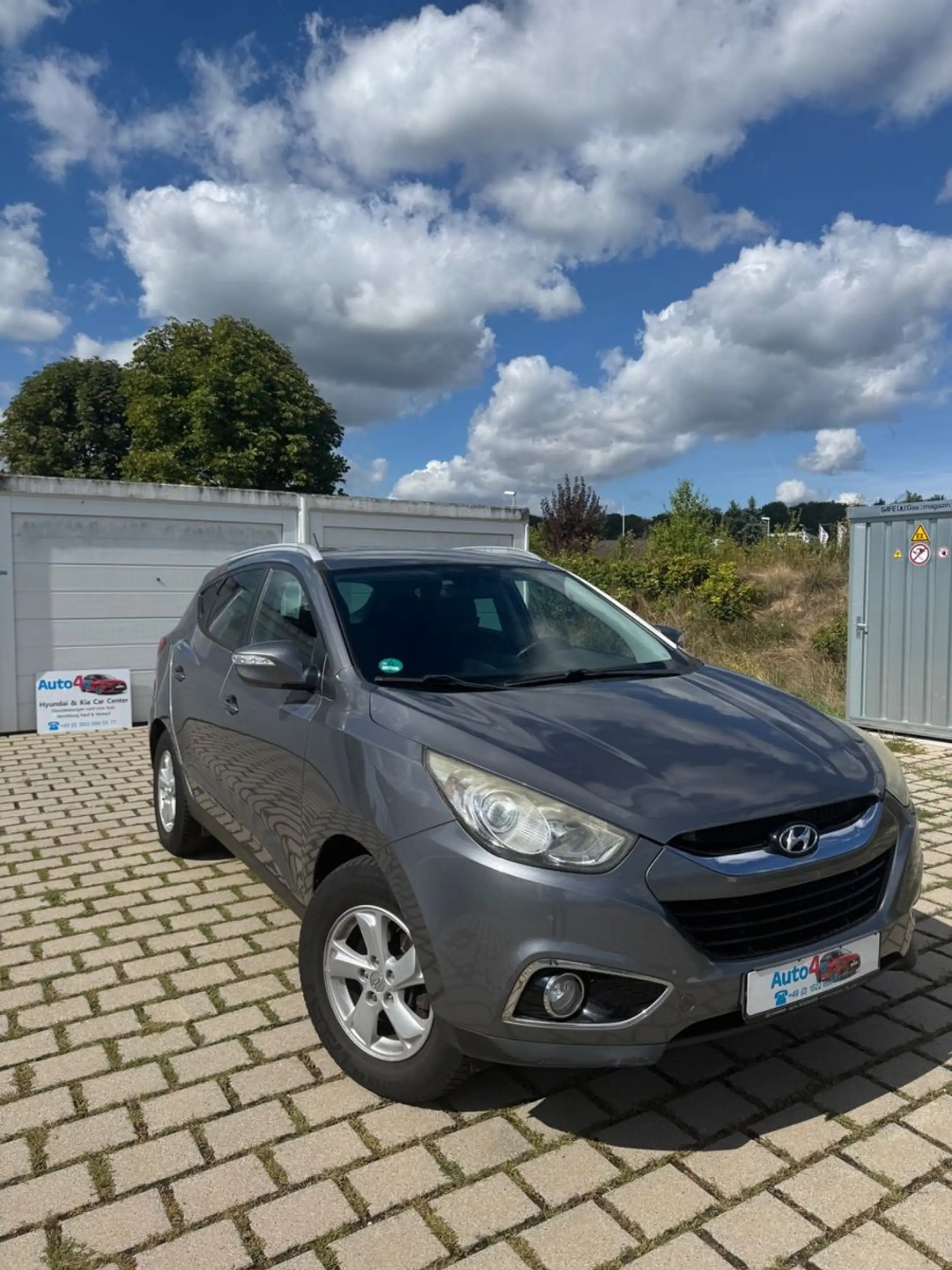 Hyundai iX35 Style 4WD 2.0 184PS Anhängerkupplung Klima — photo 2