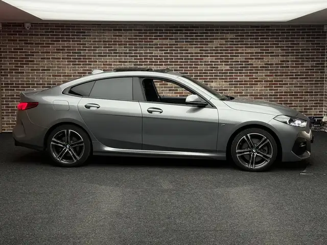 BMW 2 Series view 5