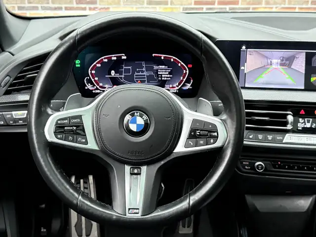 BMW 2 Series view 6