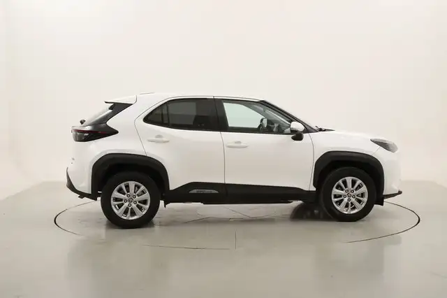 Toyota Yaris Cross view 6