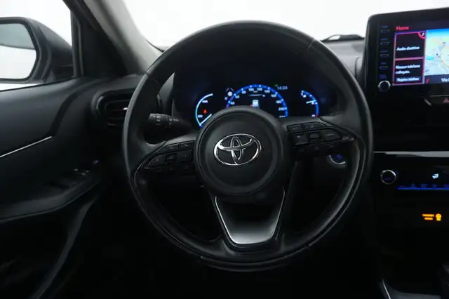 Toyota Yaris Cross view 11