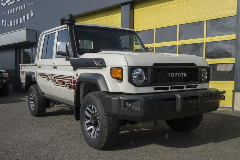 Toyota Land Cruiser Landcruiser GDJ 79 DC 2.8 D-4D 6 A/T LXZ