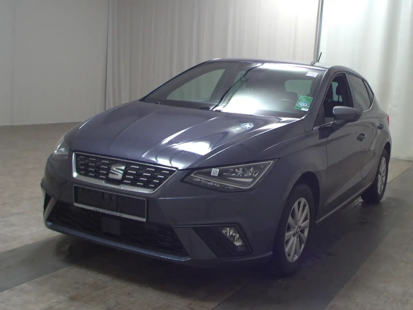 SEAT Ibiza 1.0 TSI Xcellence Navi LED vc RFK KeyLess Grau - 2