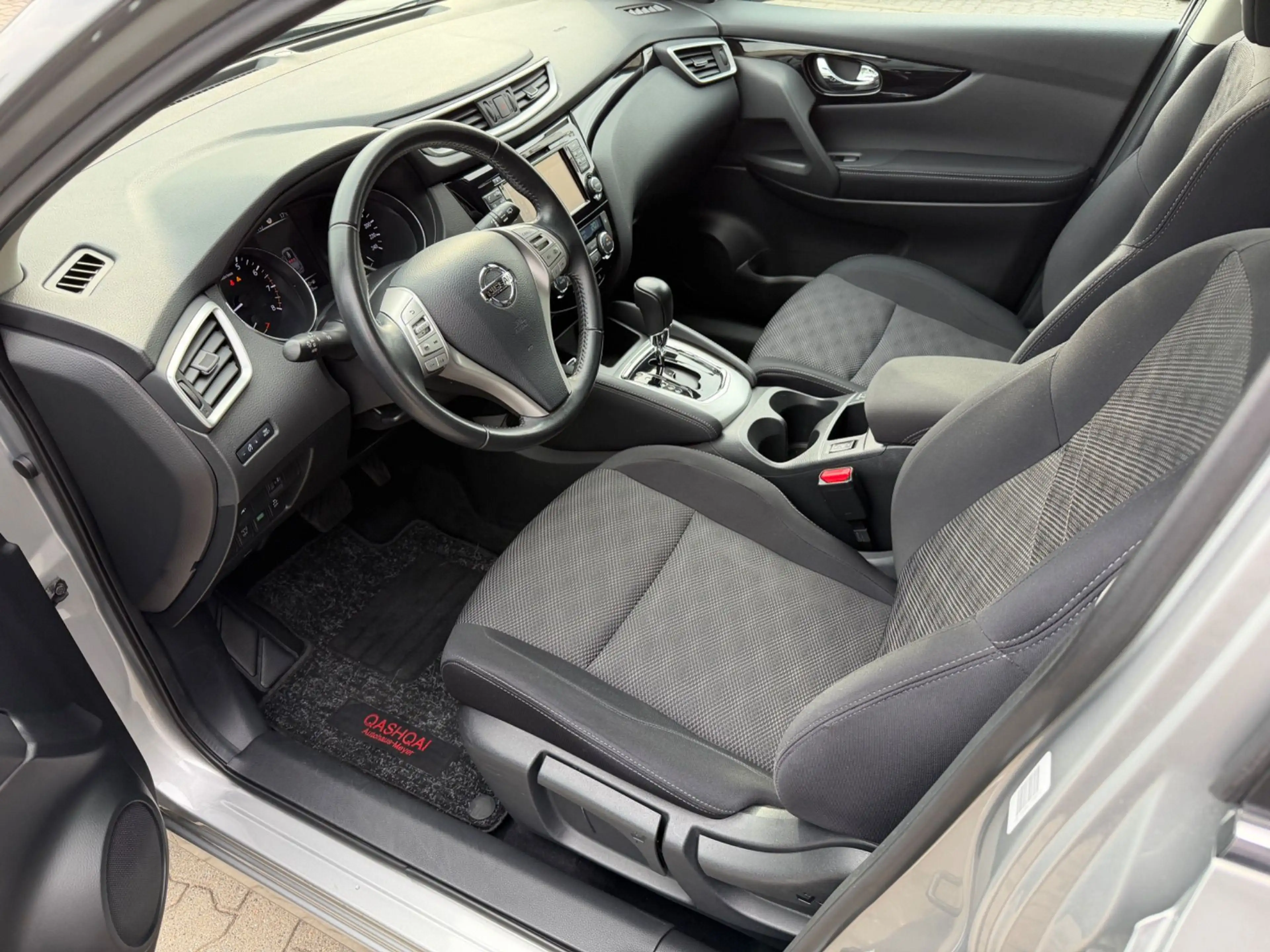 Nissan Qashqai 1.2 DIG-T Acenta Automatik Sitzheizung — photo 13