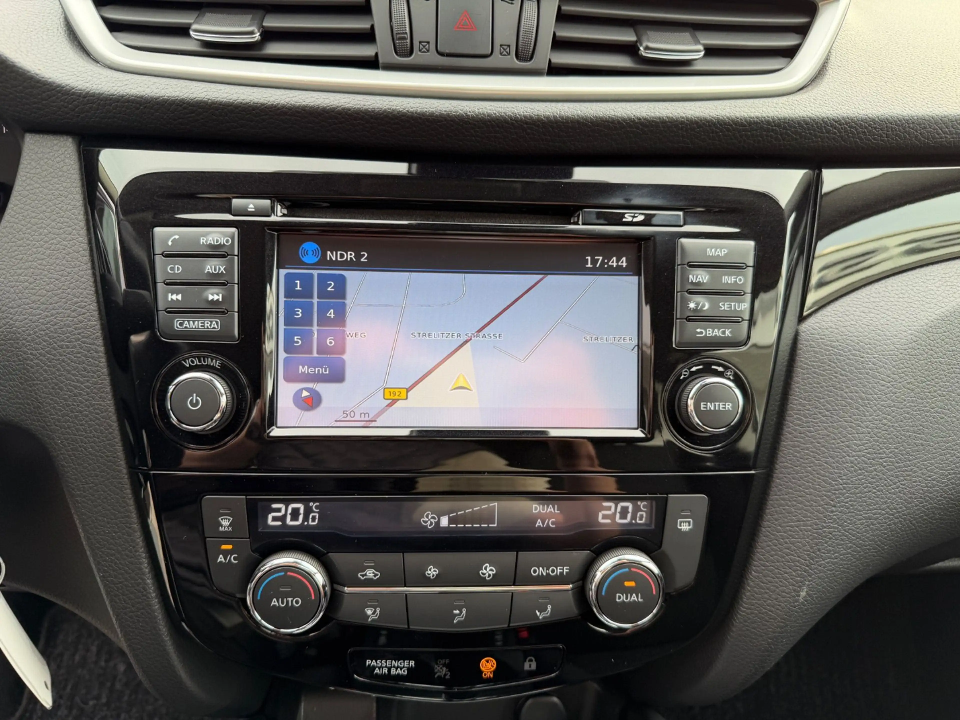 Nissan Qashqai 1.2 DIG-T Acenta Automatik Sitzheizung — photo 10