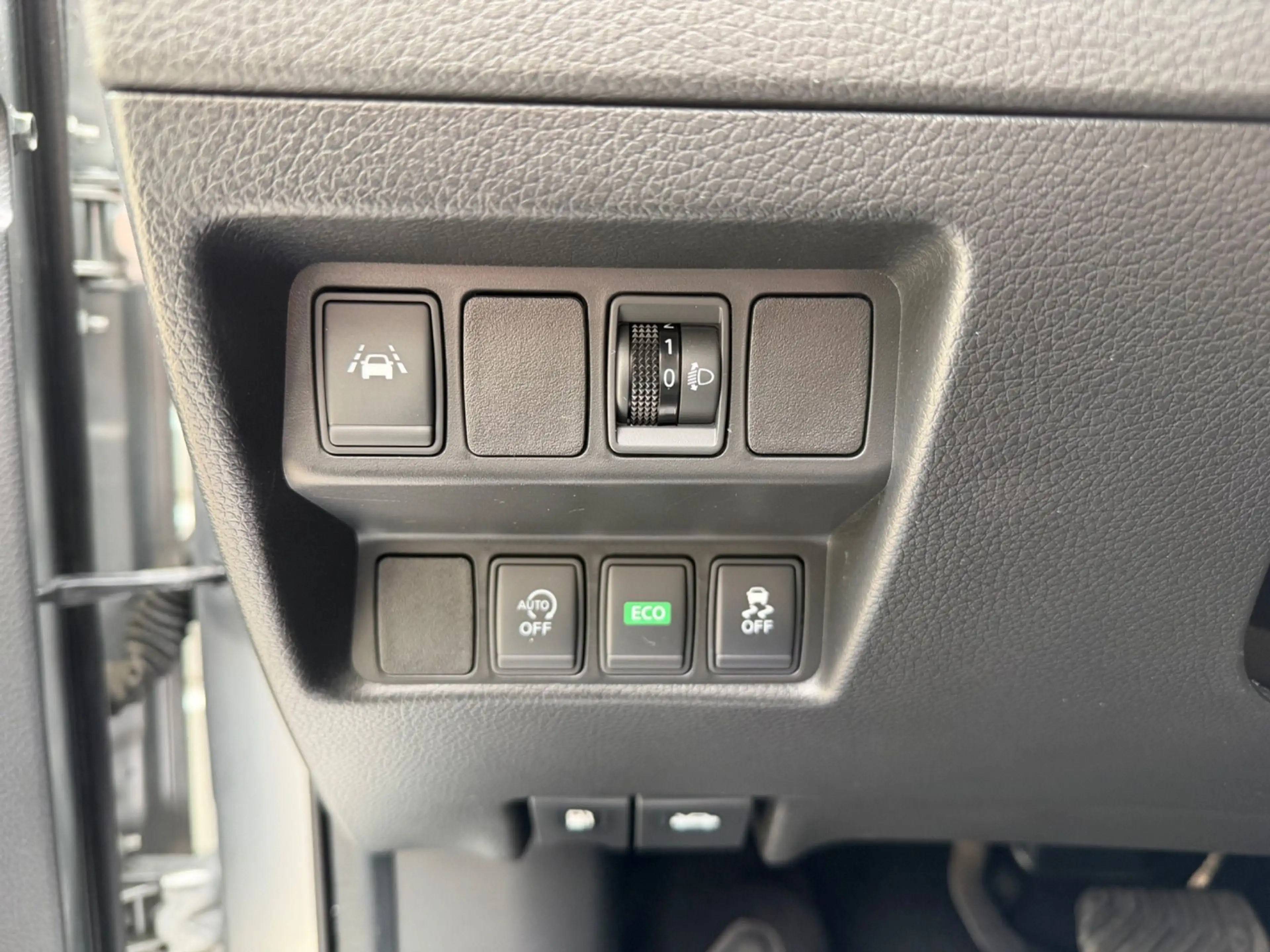 Nissan Qashqai 1.2 DIG-T Acenta Automatik Sitzheizung — photo 18