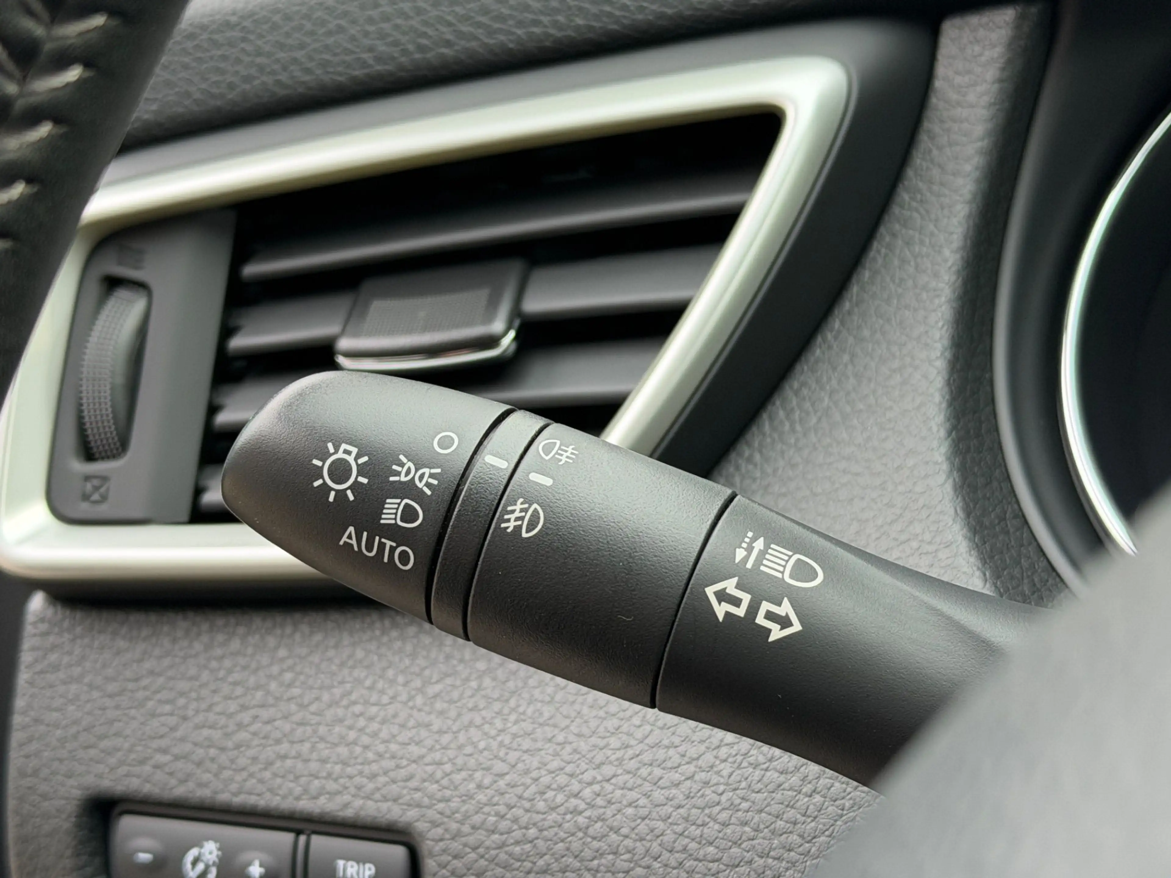 Nissan Qashqai 1.2 DIG-T Acenta Automatik Sitzheizung — photo 19