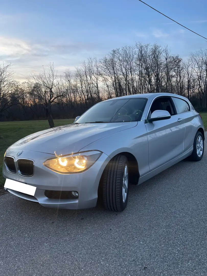 BMW 114 114i 3p Sport E6 - 1