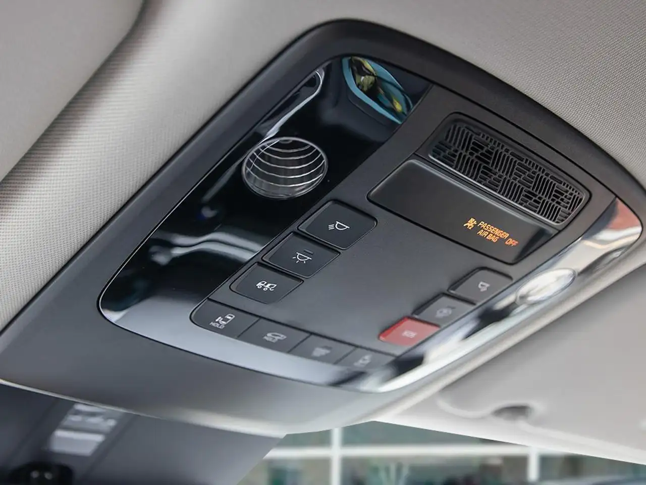 Kia Carnival снимка Kia Carnival