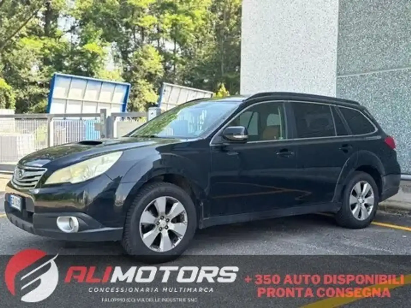 Subaru OUTBACK 2.0D Trend Zwart - 1