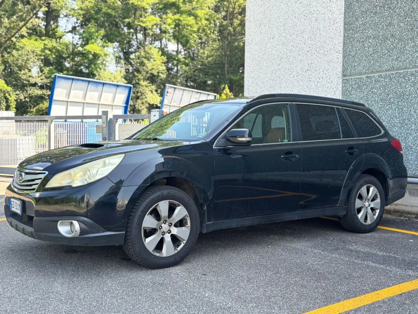Subaru OUTBACK 2.0D Trend Nero - 1