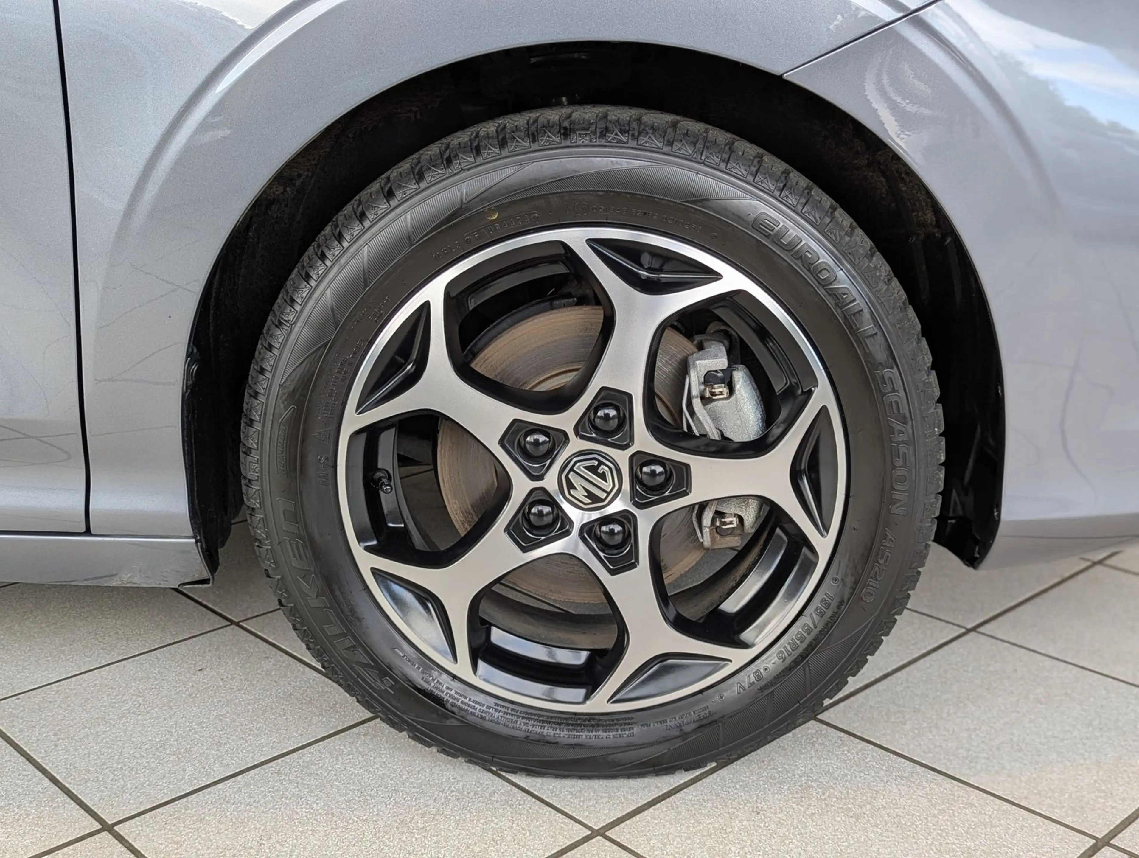 MG MG3 1.5 Comfort Kamera Navi ACC 16" 7J-Garantie — photo 10