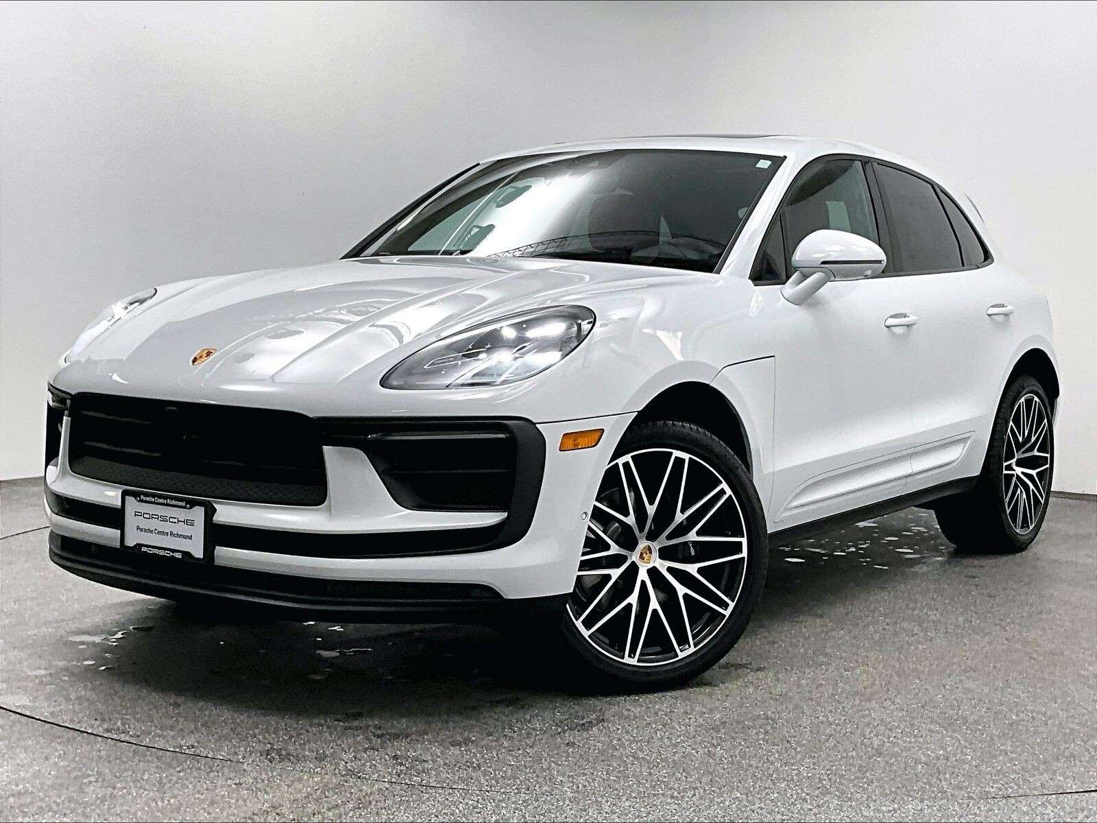 2026 Porsche Macan AWD thumb 38