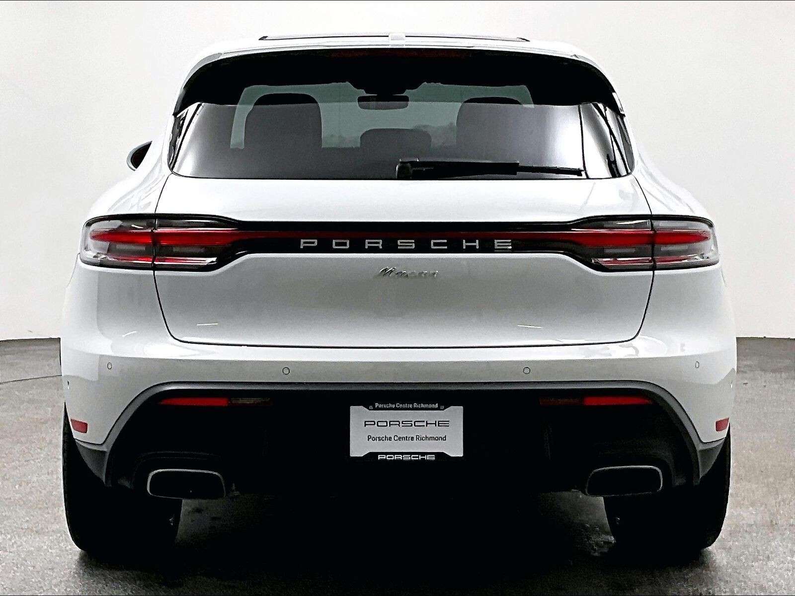 2026 Porsche Macan AWD thumb 6