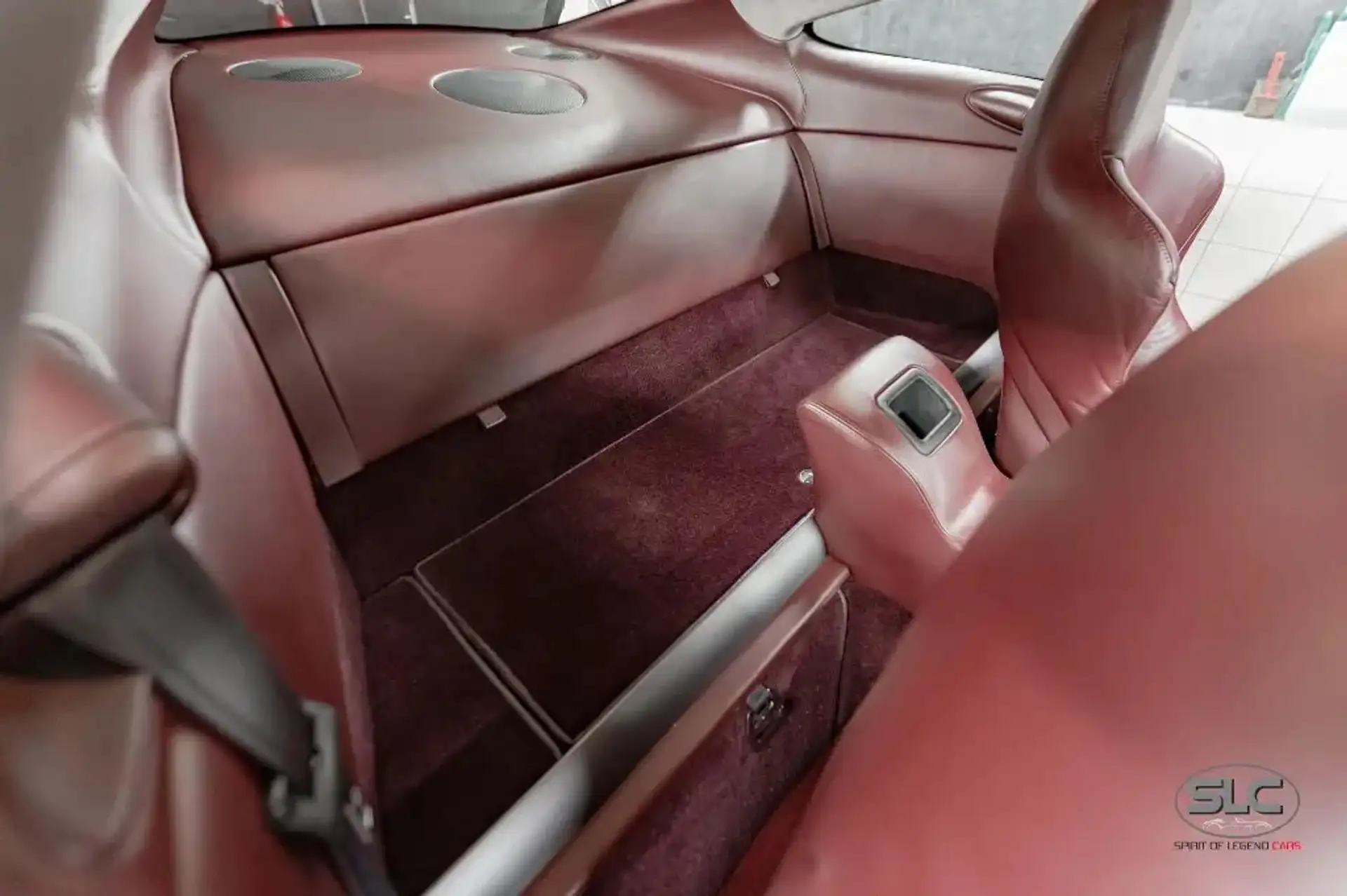애스턴마틴 뱅퀴시 Coupe 2007 건메탈 사진 8