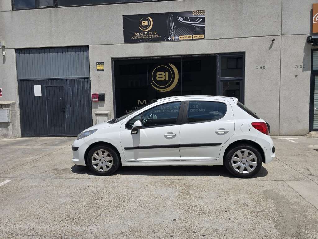 Peugeot 207 1.4HDI Sport - foto 1