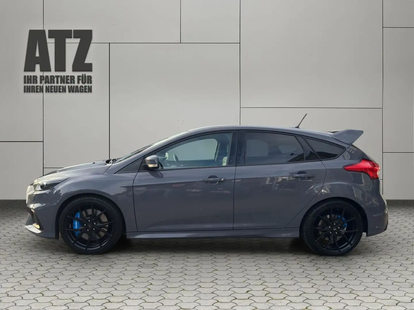 Ford Focus RS 2.3 EcoBoost AWD Recaro*BiXenon*Navi*So Silber - 2