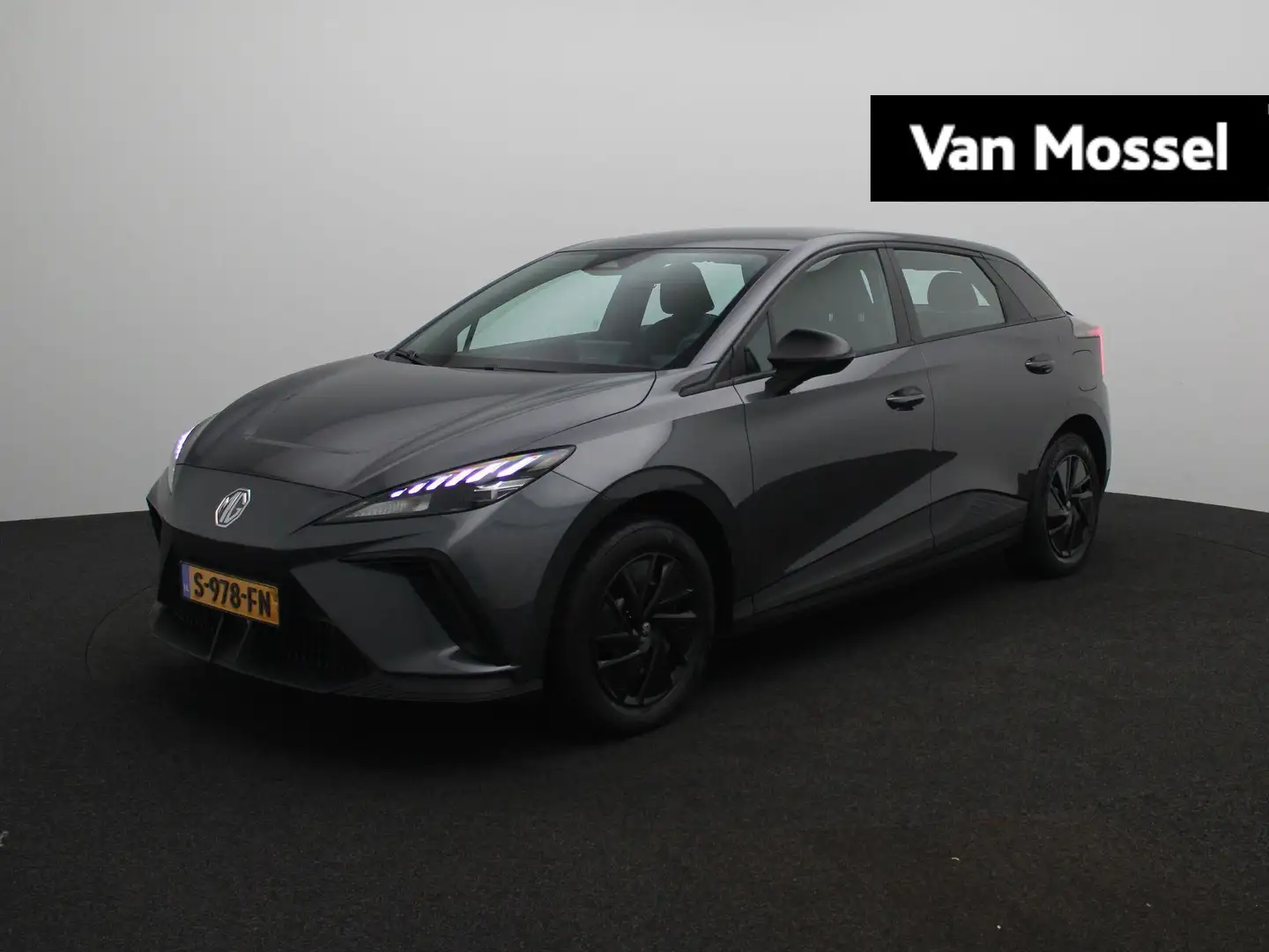 MG MG4 Electric Standard 51 kWh | Apple CarPlay | Led Kop Grijs - 1