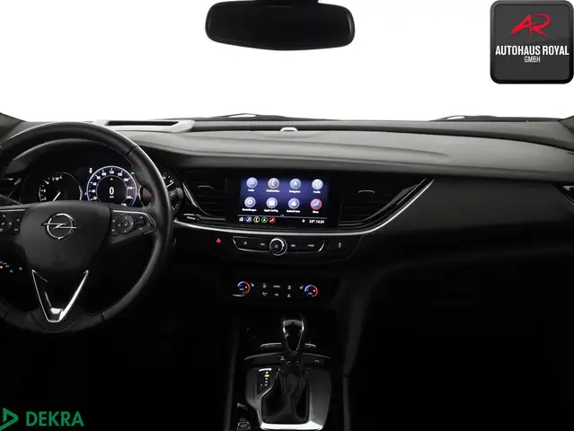 Opel Insignia view 9