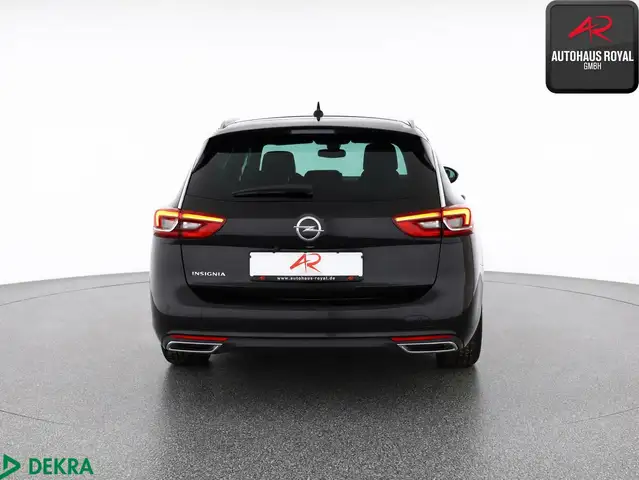 Opel Insignia view 4