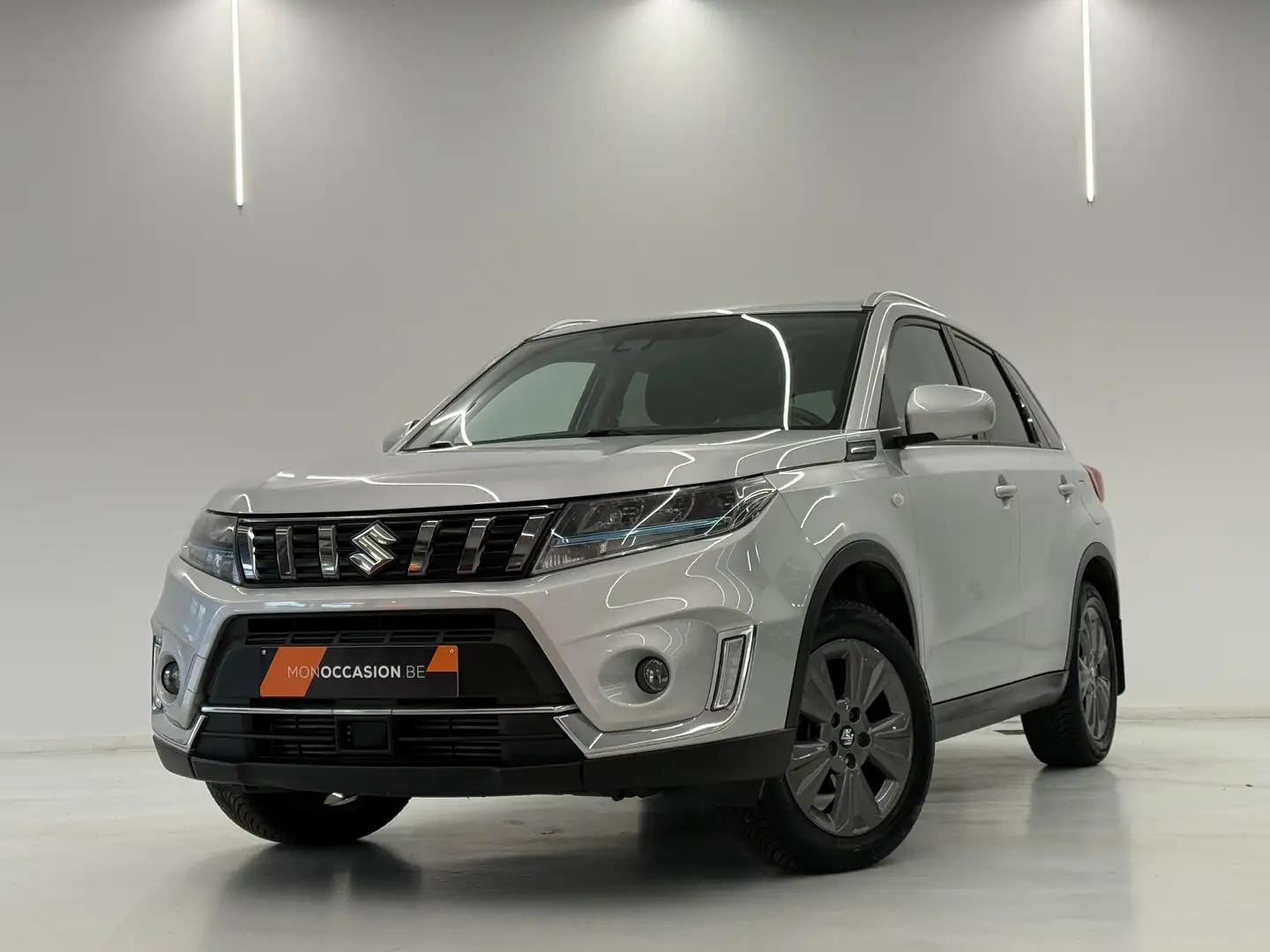 Suzuki Vitara 1.4 4X4 AUTO CAMERA NAVIGATION *GARANTIE 12 MOIS* Argent - 2