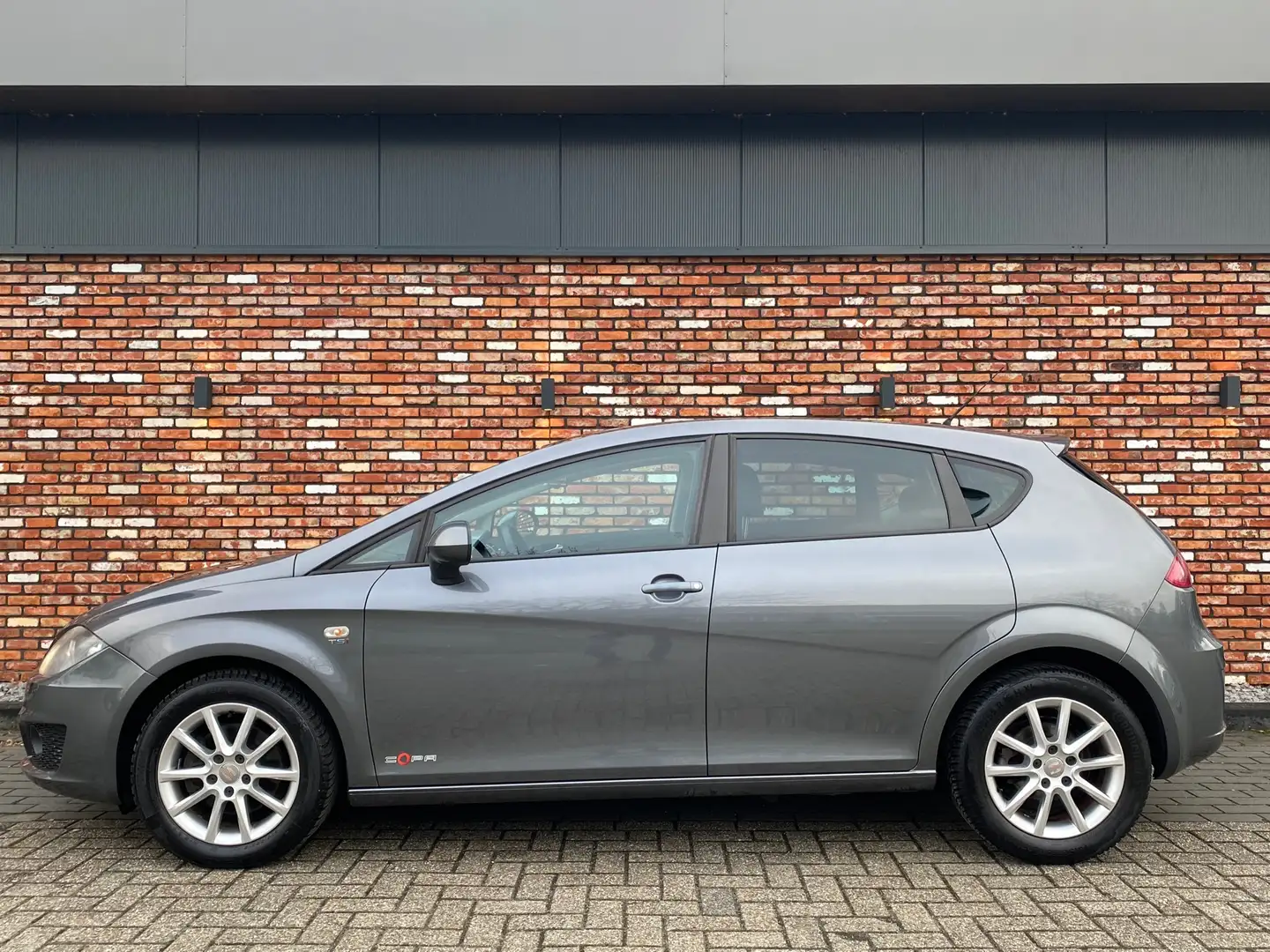 SEAT Leon 1.4 tsi Ecomotive COPA Cruise Stoelverw 145000km! Grau - 2