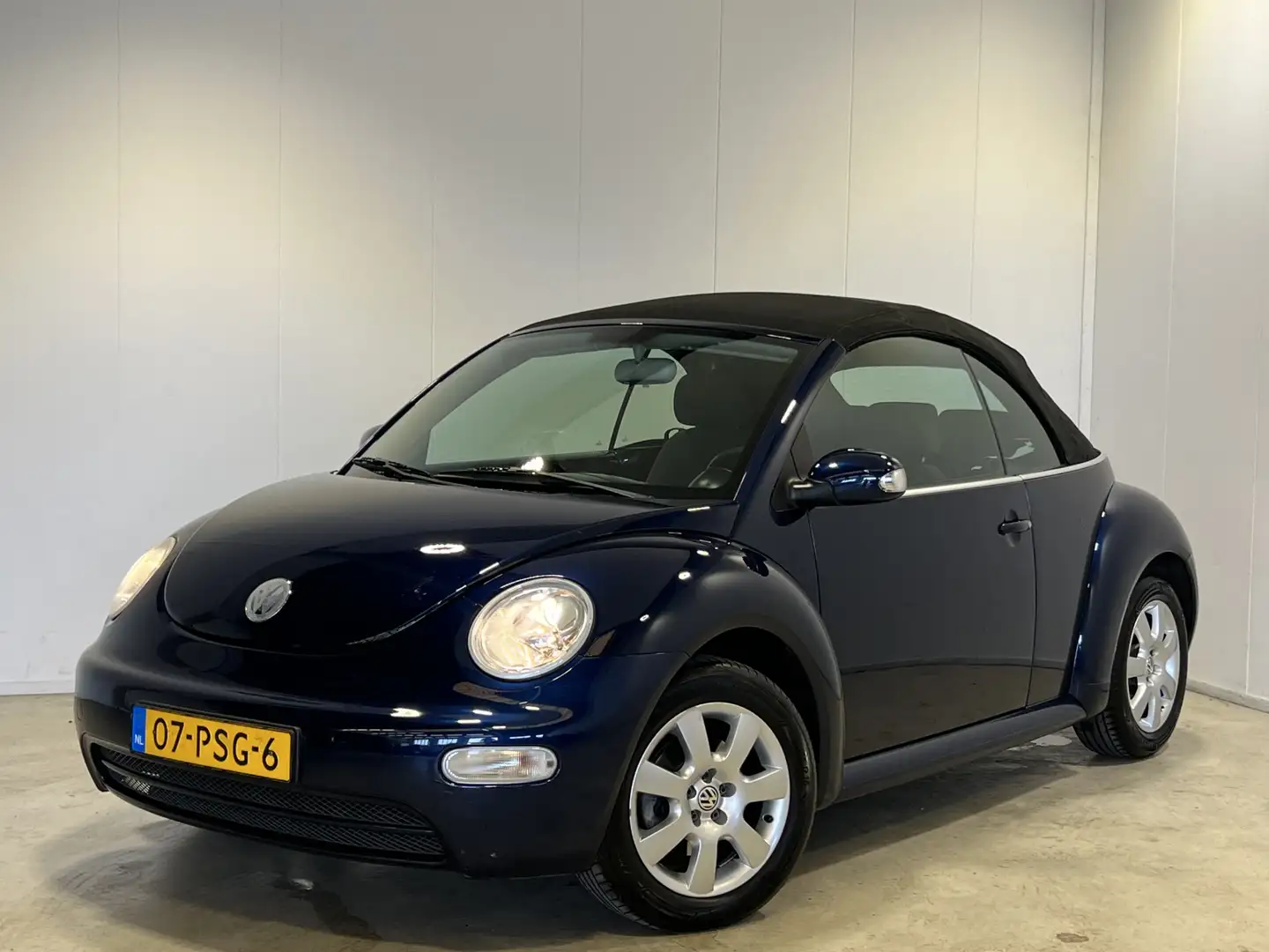 Volkswagen New Beetle Cabriolet 1.6 Highline | LM Velgen 16" | Cabrio | Blau - 2