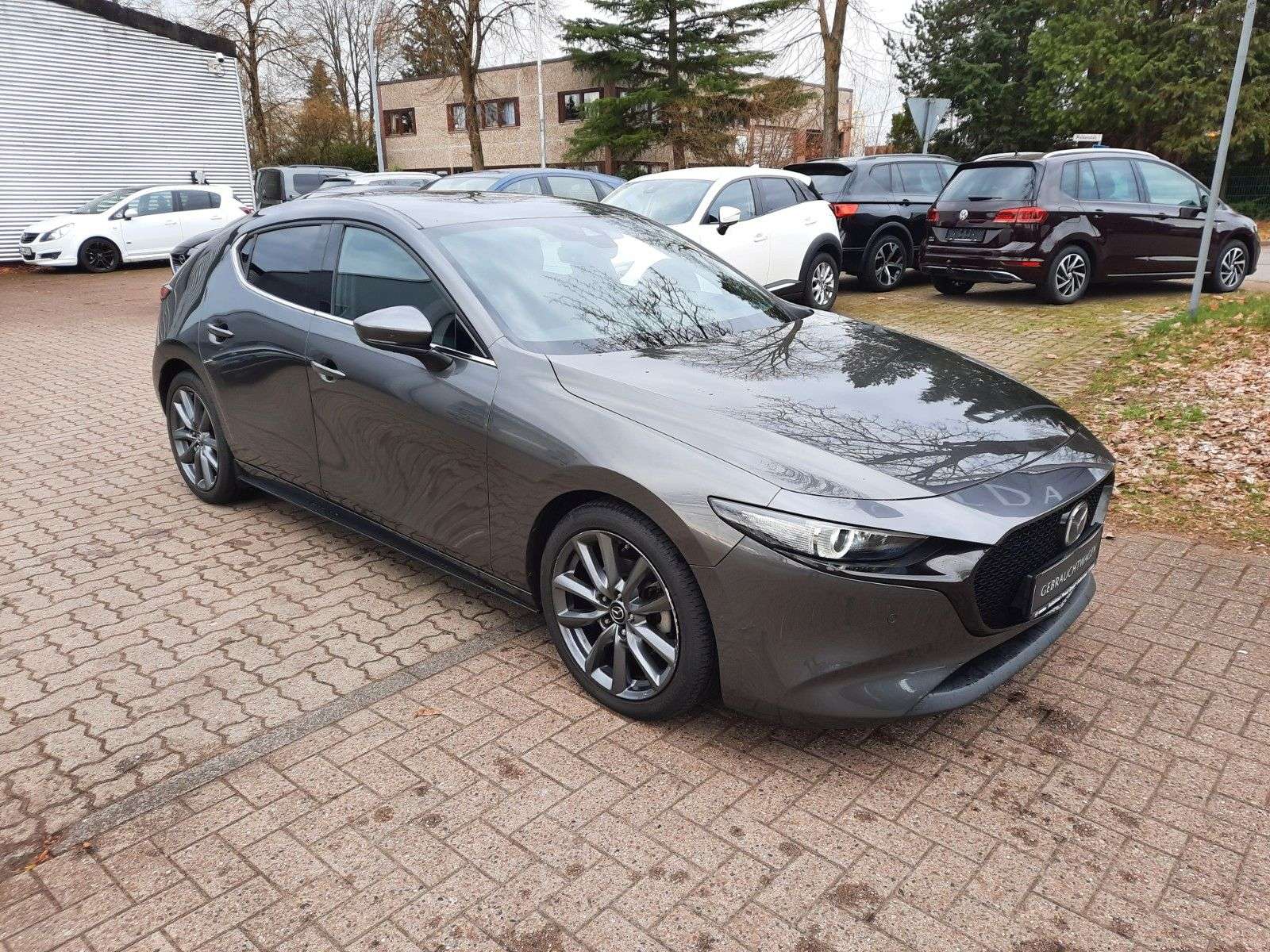 Second hand Mazda 3 2.0 SKYACTIV