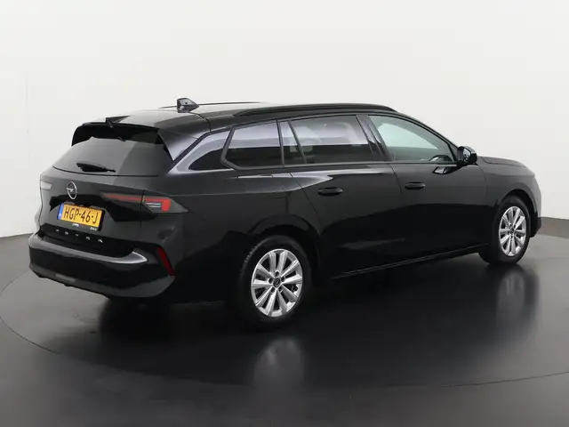 Opel Astra view 5