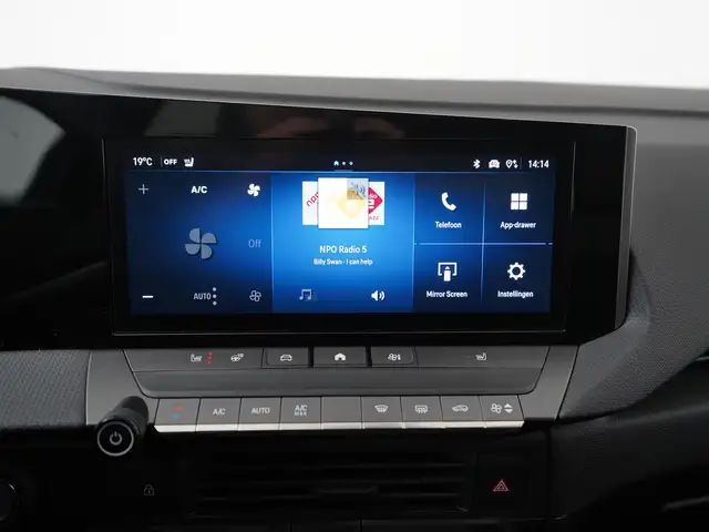 Opel Astra view 12