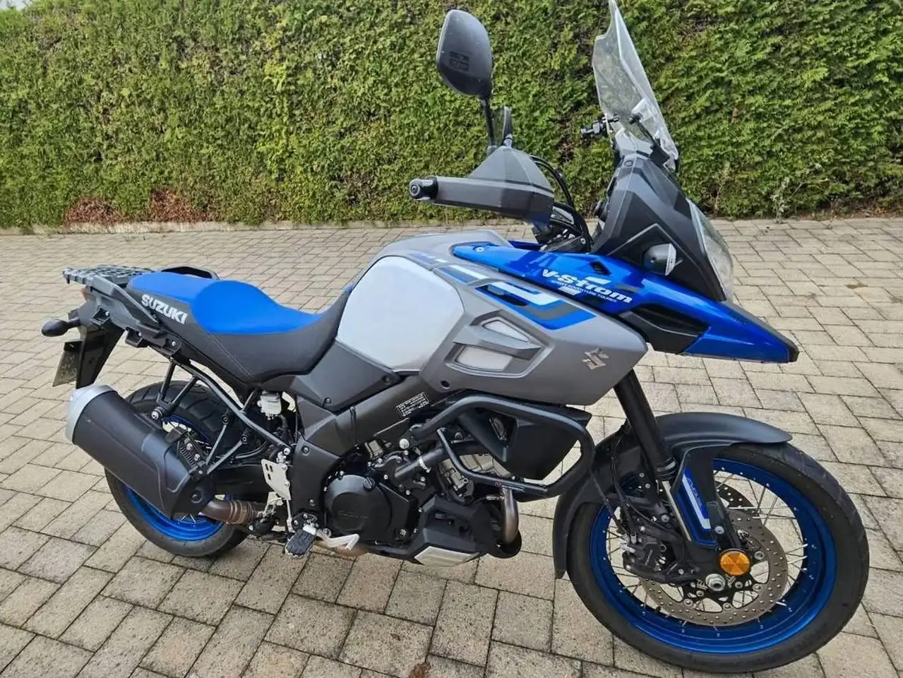 Suzuki V-Strom 1000