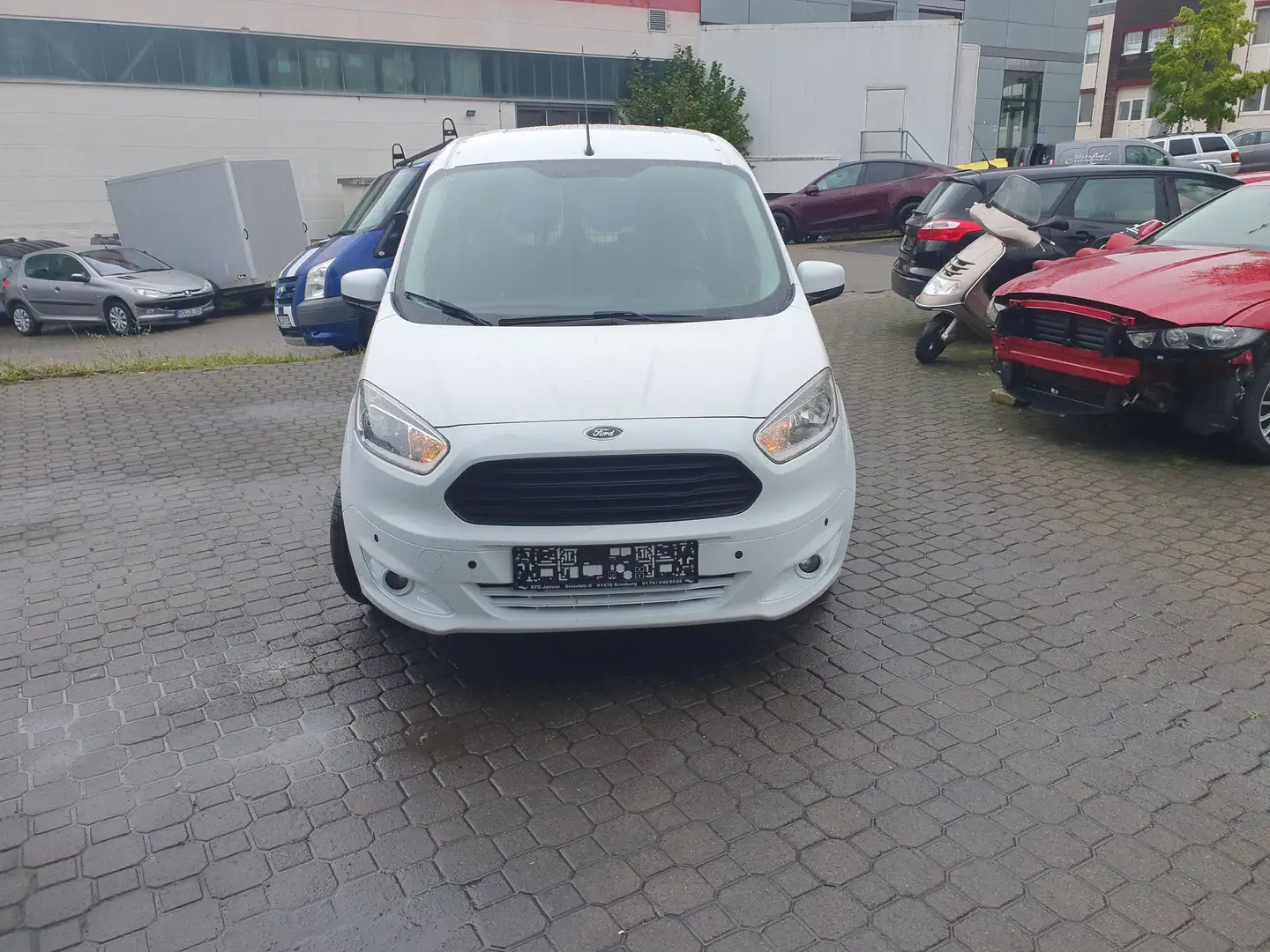 Ford Transit Courier Trend Weiß - 2
