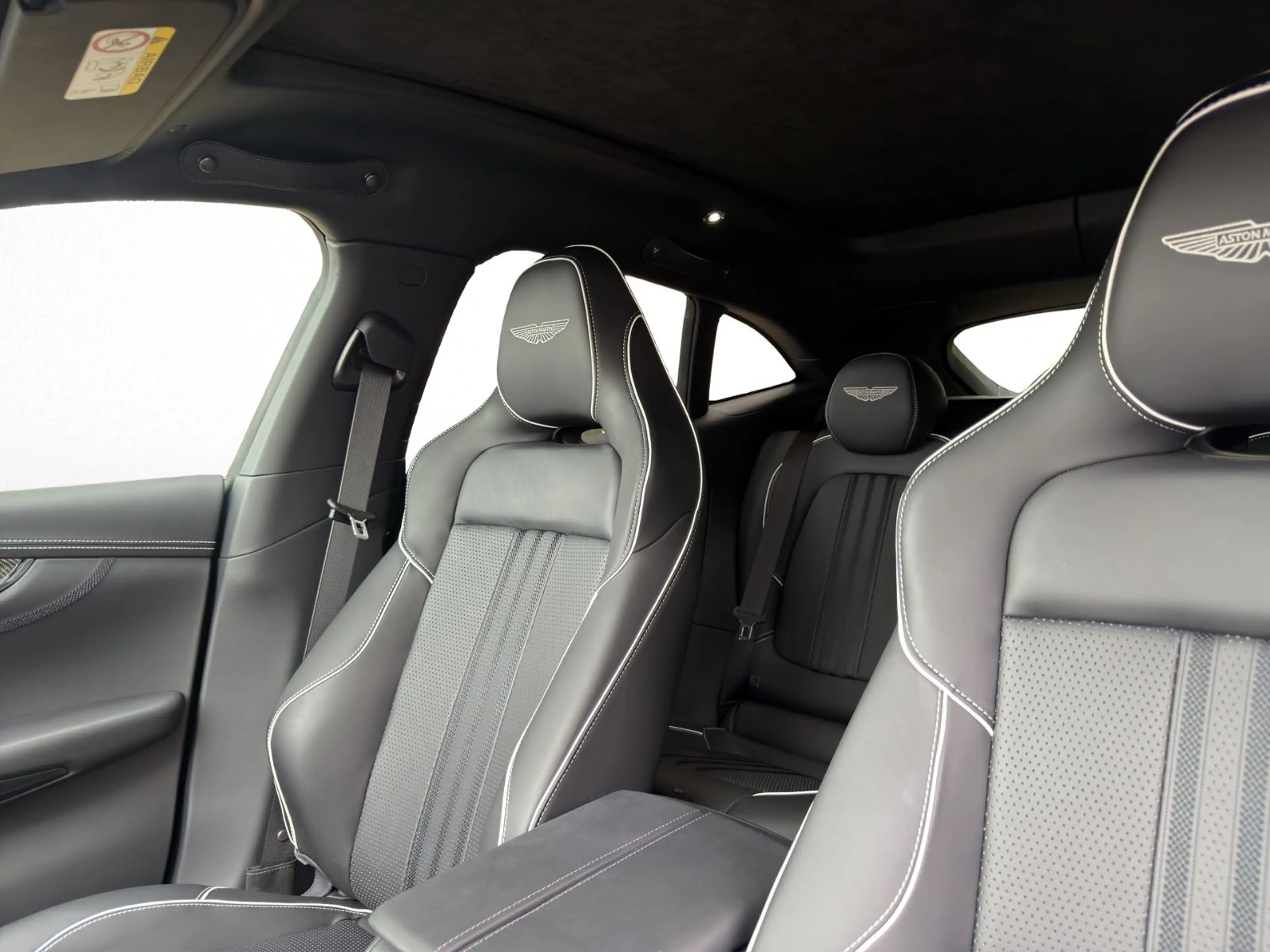 Aston Martin DBX 707 MY25 Facelift — photo 15