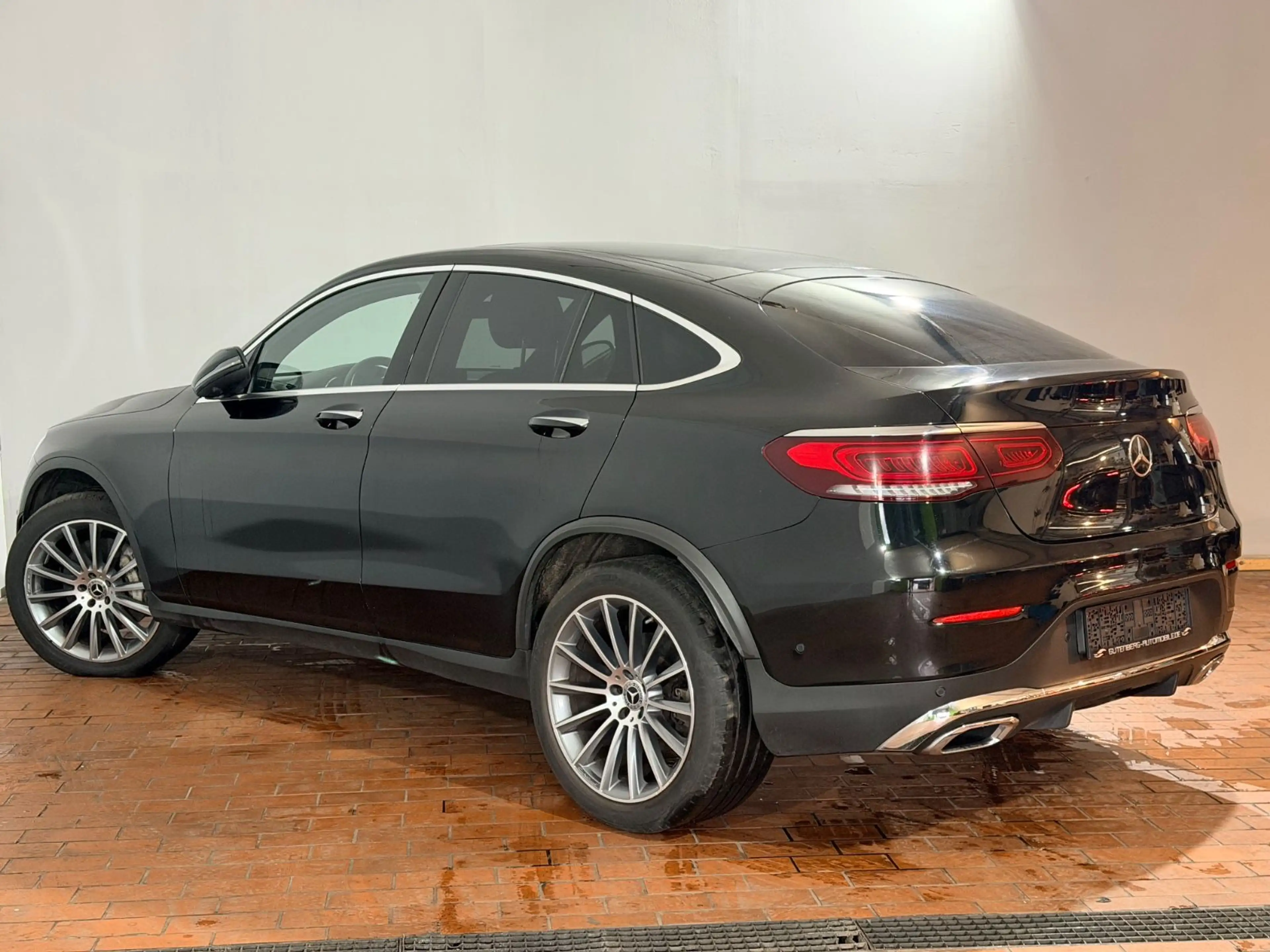 Mercedes-Benz GLC 400 Coupe Amg Widescreen Pano Burmester — photo 11