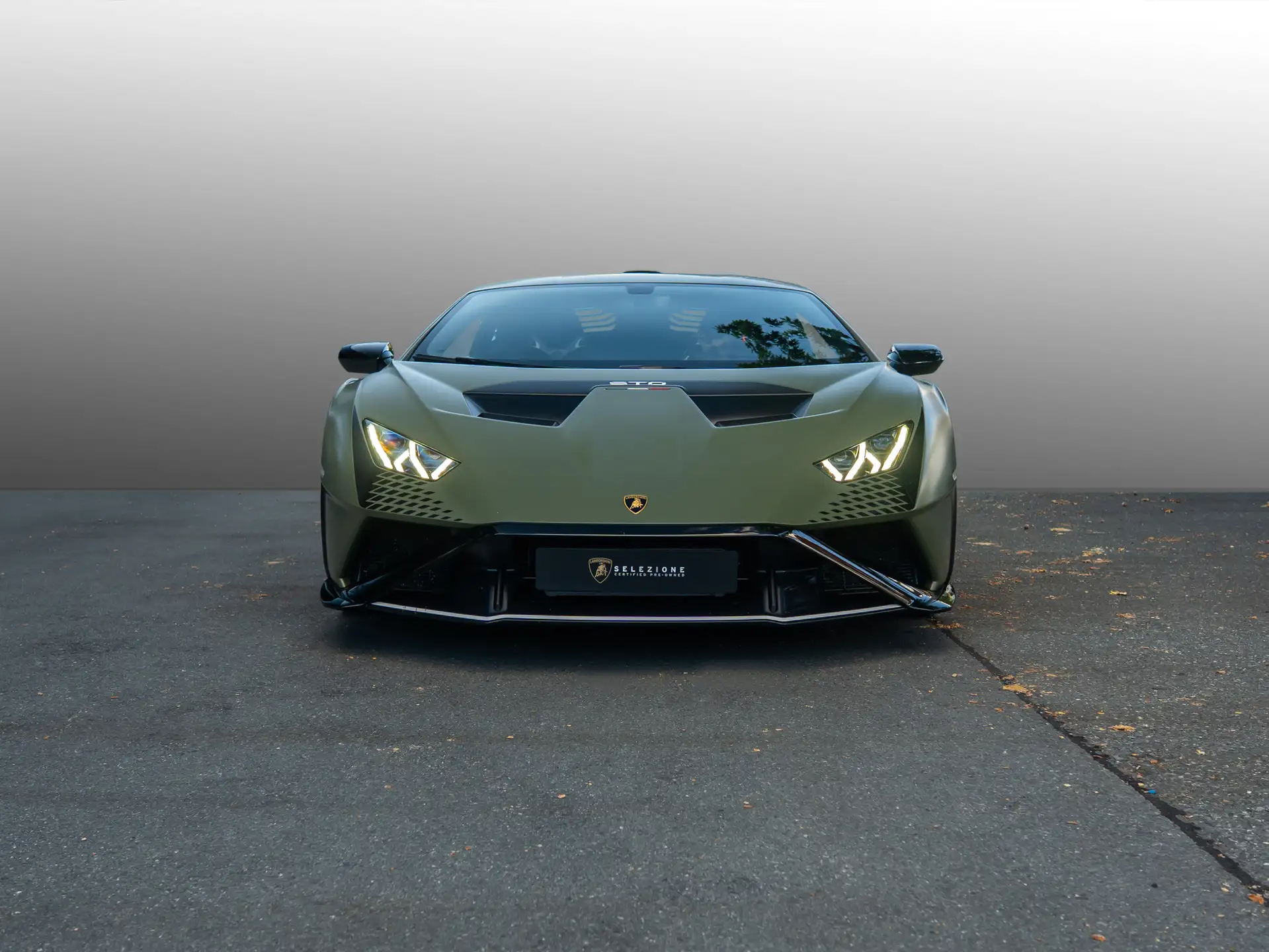 Lamborghini Huracan 2023 초록 사진 5