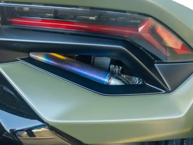 Lamborghini Huracan view 13