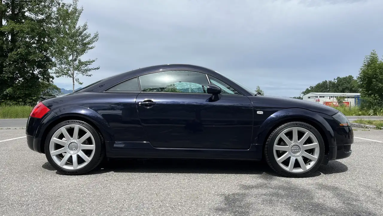 Audi TT Coupé 1,8 T quattro, foto 4