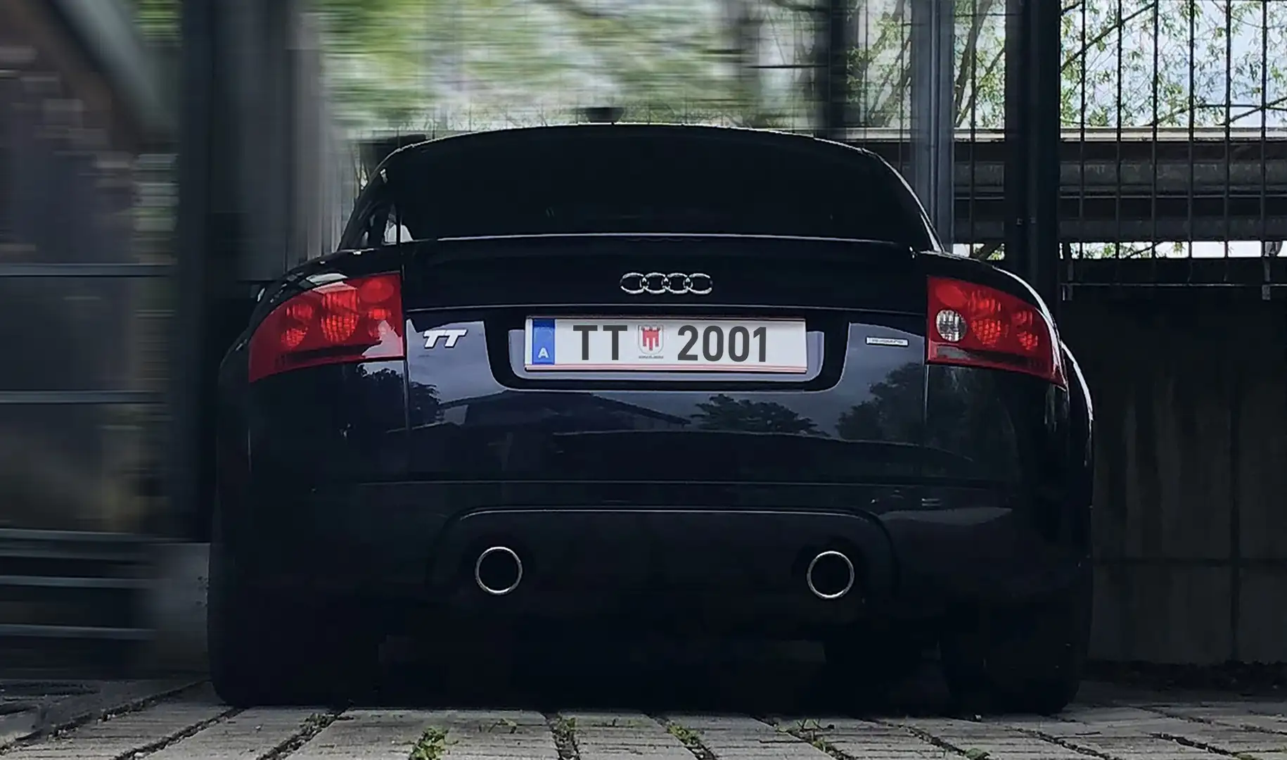 Audi TT TT Coupé 1,8 T quattro Blau - 1
