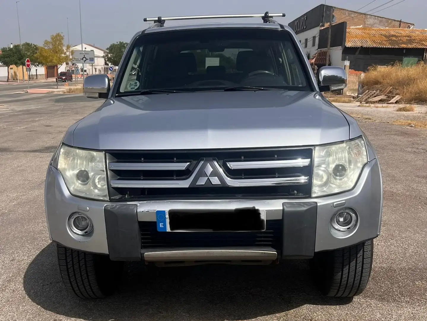 Mitsubishi Montero Montero 3.2DI-D Kaiteki Aut. Kaiteki Gris - 1